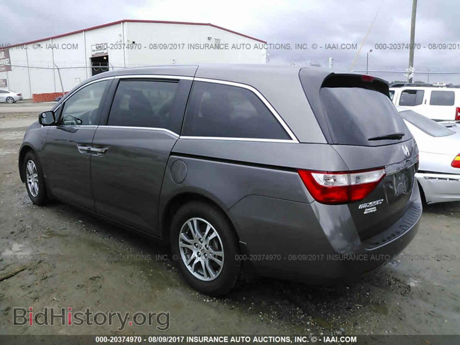2011 Honda Odyssey - VIN: 5FNRL5H68BB095433 - Фото 3