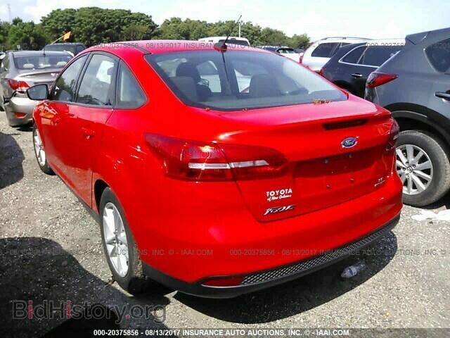 2016 Ford Focus - VIN: 1FADP3F28GL203823 - Photo 3