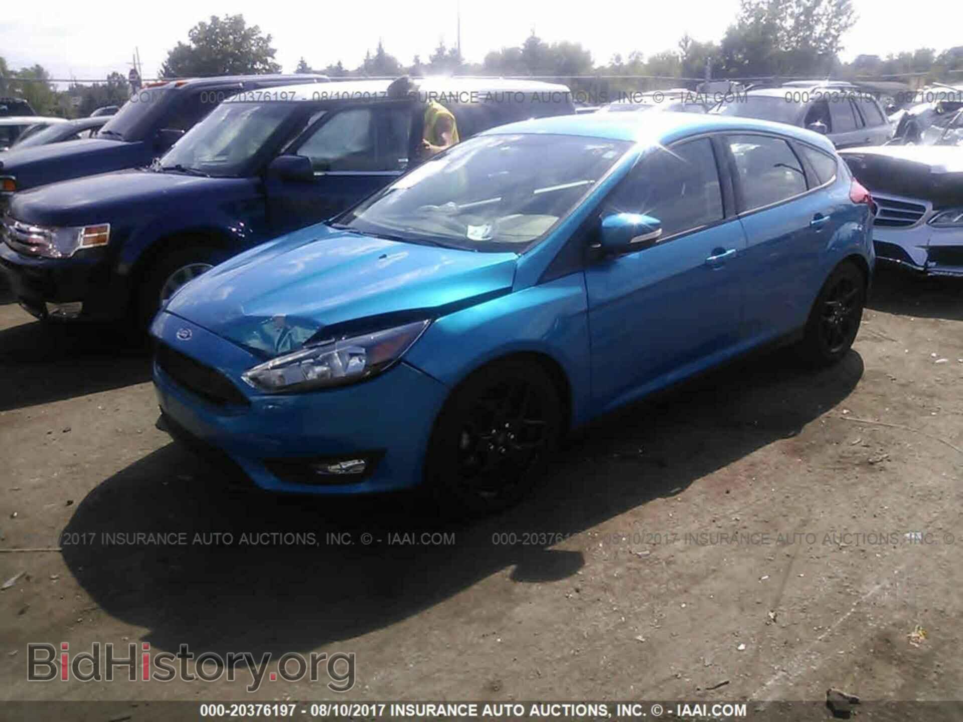 2016 Ford Focus - VIN: 1FADP3K20GL220685 - Фото 2