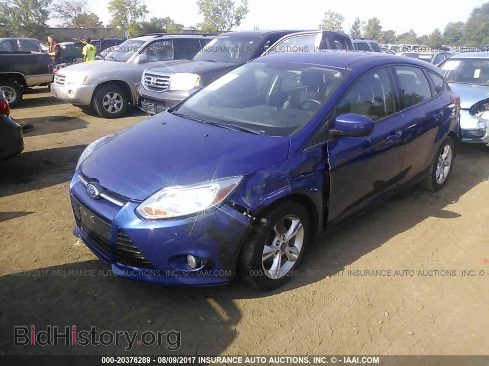 2012 Ford Focus - VIN: 1FAHP3K27CL309147 - Photo 2