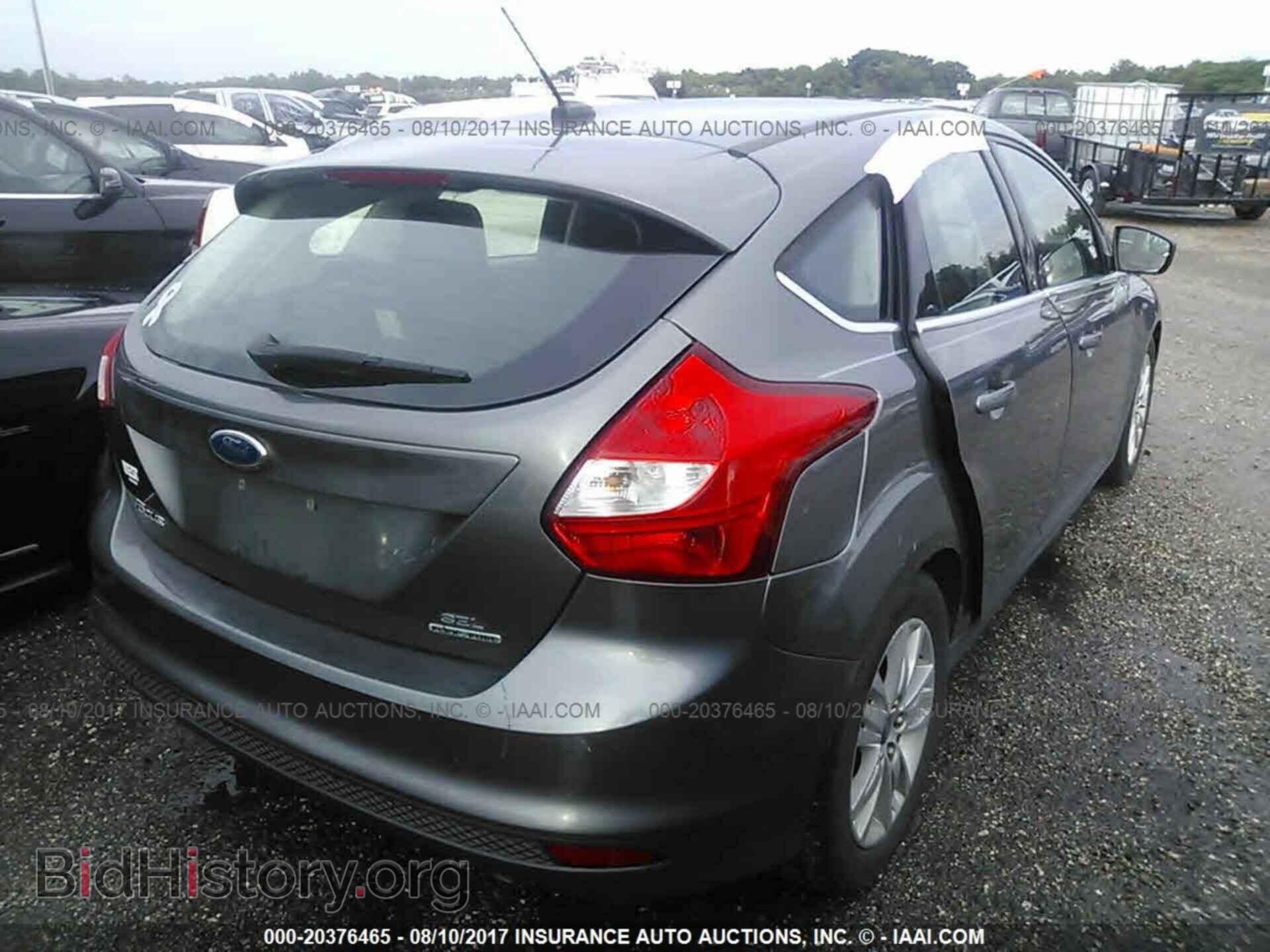 2012 Ford Focus - VIN: 1FAHP3M23CL382724 - Photo 4
