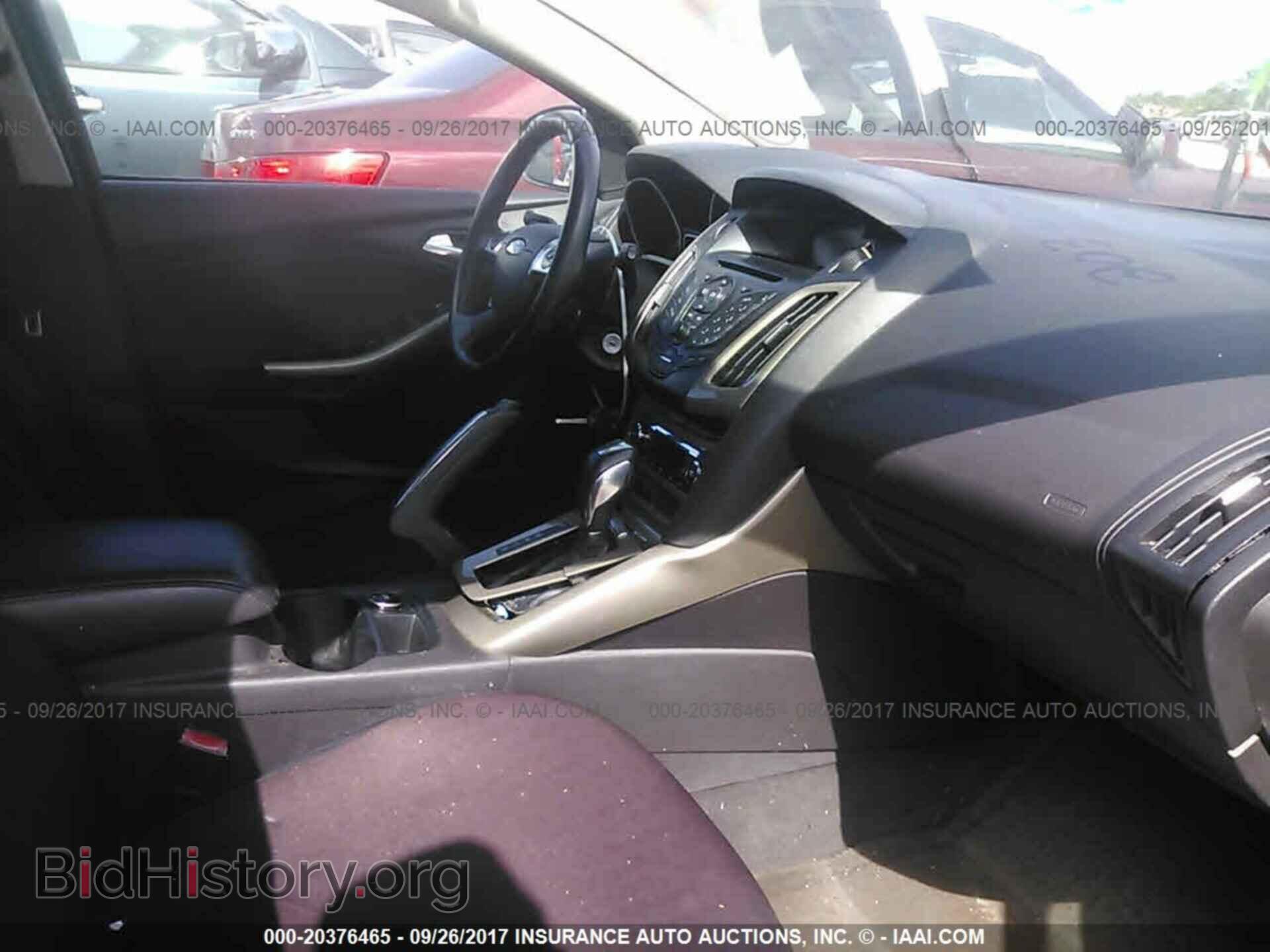 2012 Ford Focus - VIN: 1FAHP3M23CL382724 - Photo 5