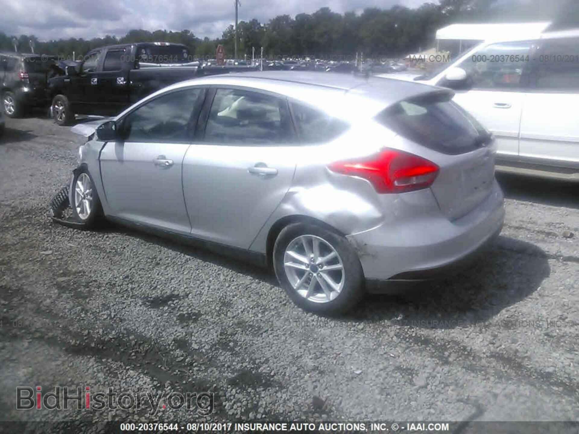 2015 Ford Focus - VIN: 1FADP3K2XFL315625 - Photo 3