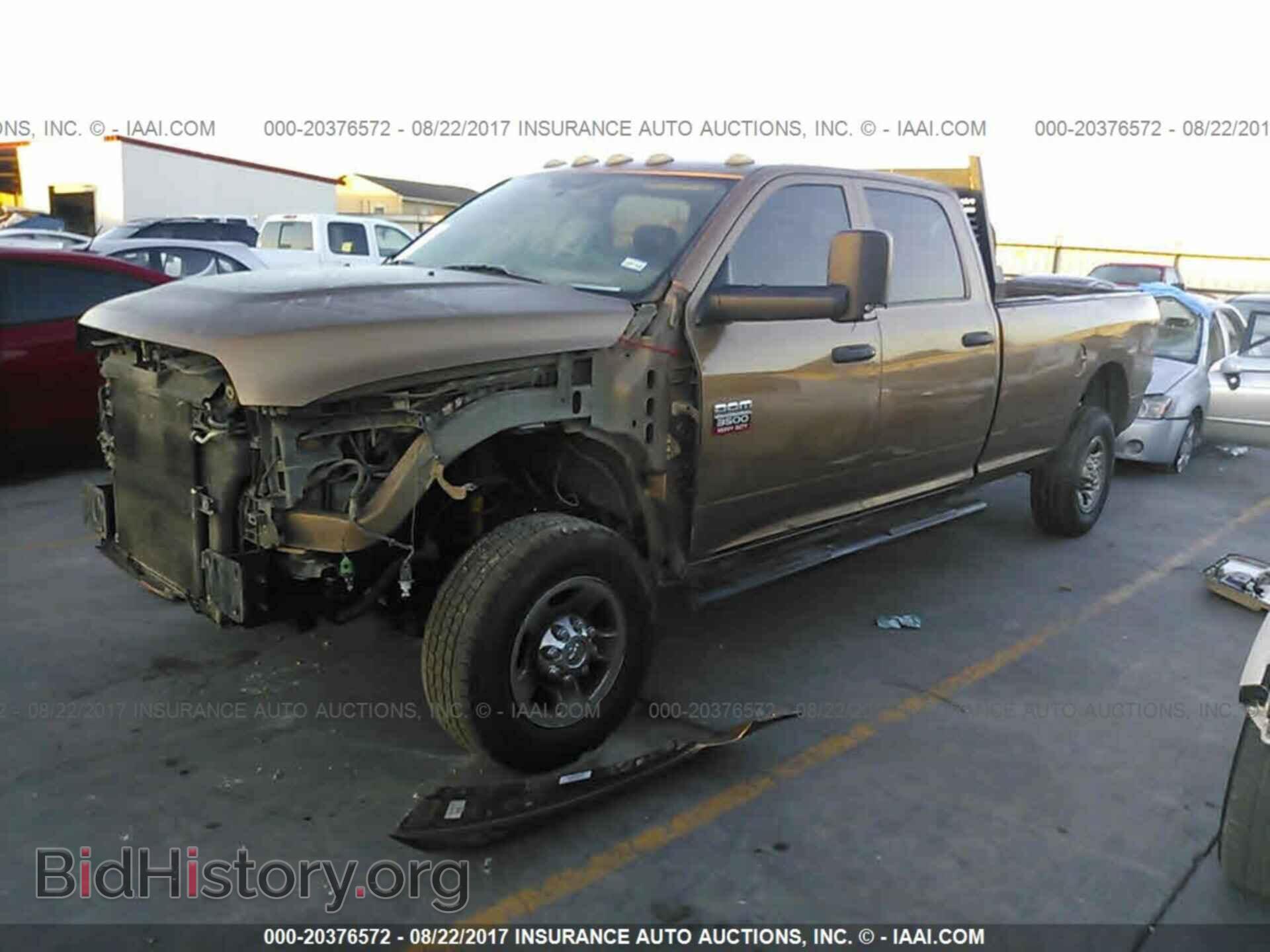 2011 Dodge Ram 3500 - VIN: 3D73Y3CL3BG635165 - Фото 2