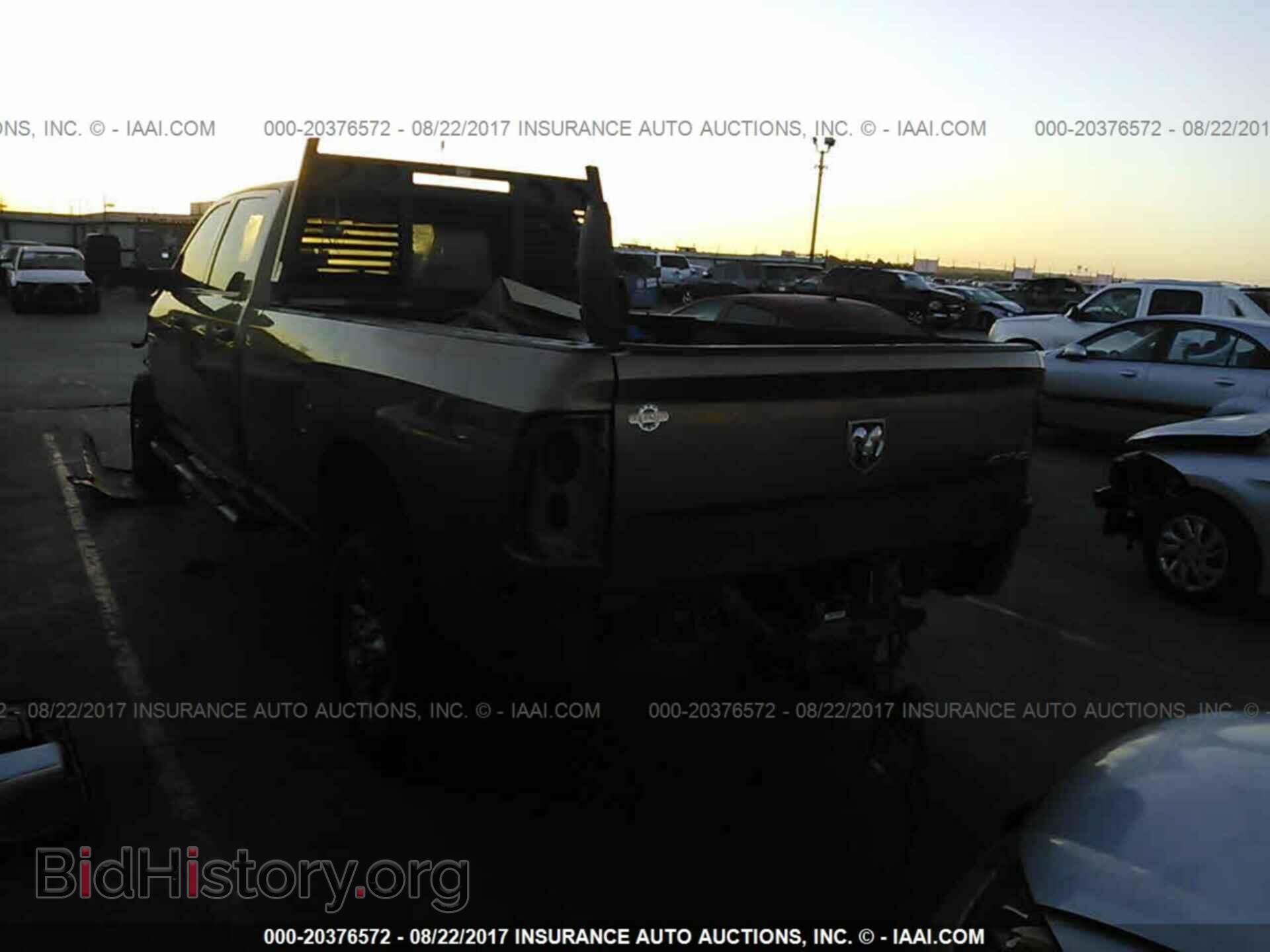 2011 Dodge Ram 3500 - VIN: 3D73Y3CL3BG635165 - Фото 3