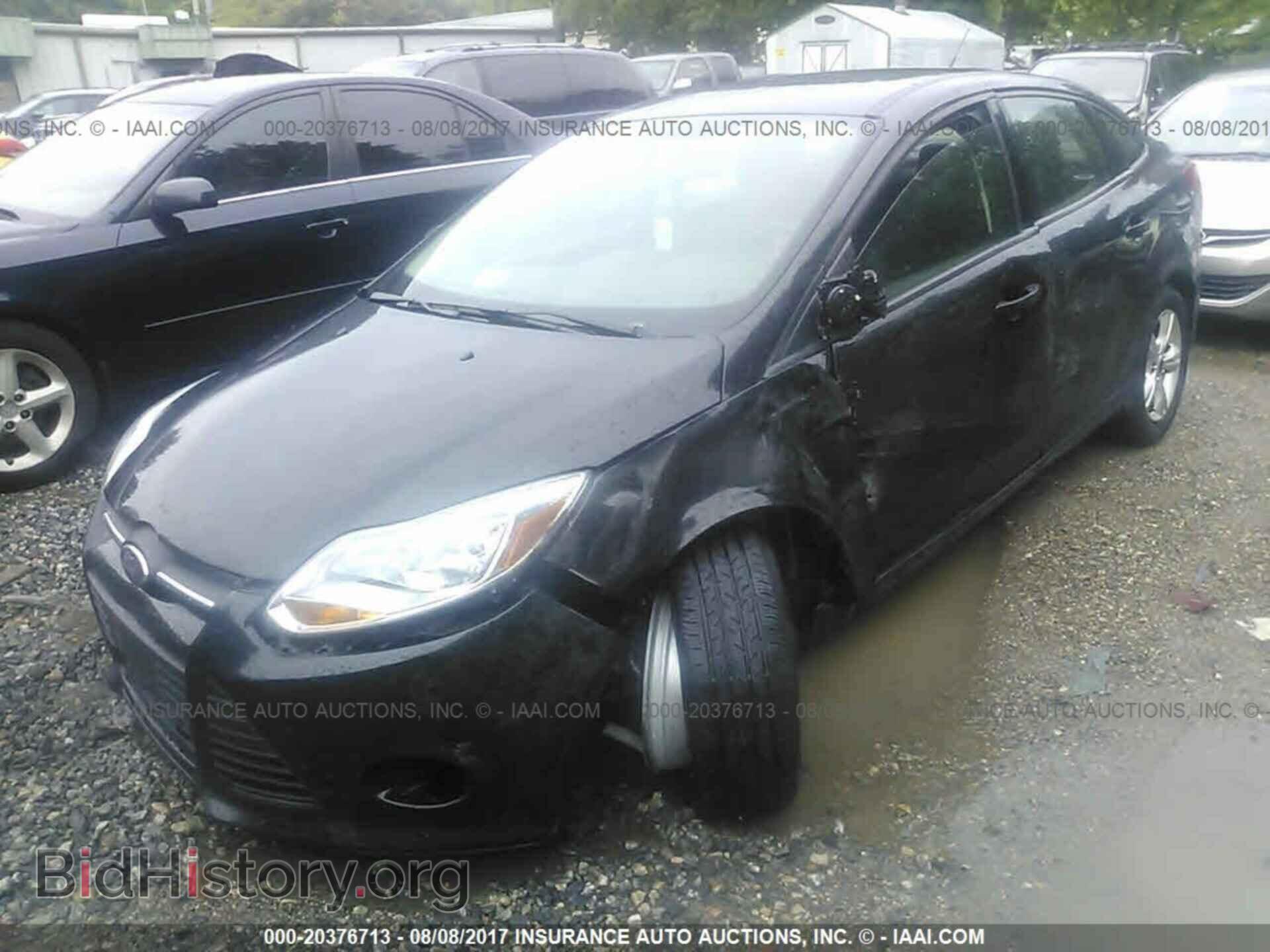 2014 Ford Focus - VIN: 1FADP3F22EL248933 - Photo 2