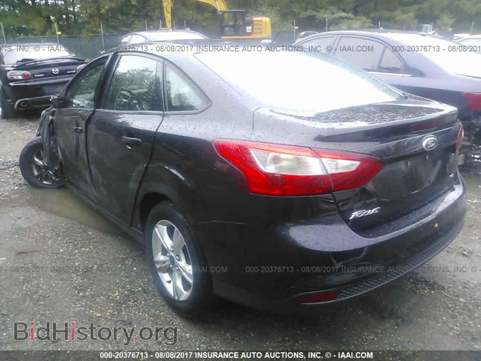 2014 Ford Focus - VIN: 1FADP3F22EL248933 - Photo 3