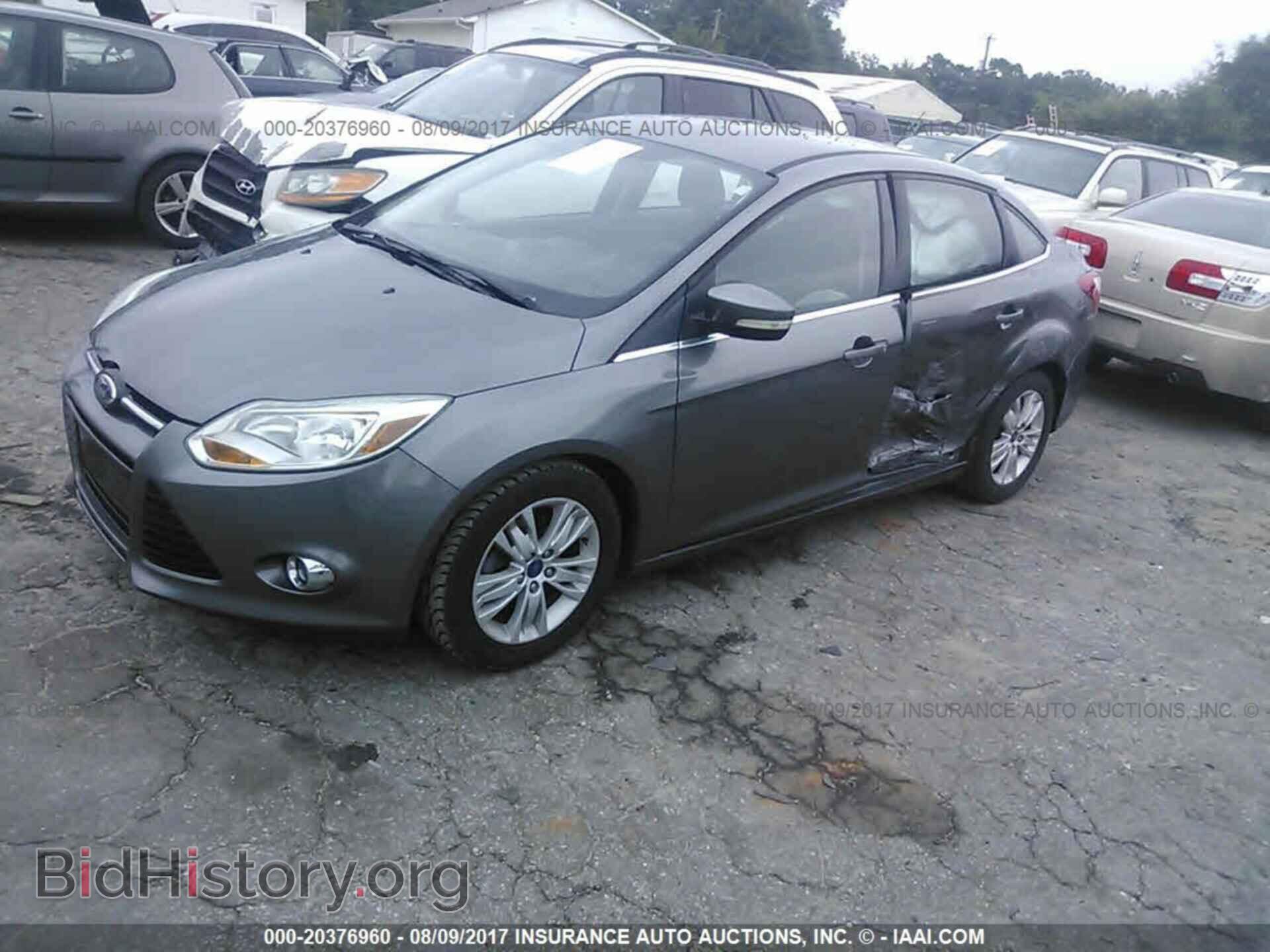 2012 Ford Focus - VIN: 1FAHP3H20CL156232 - Фото 2