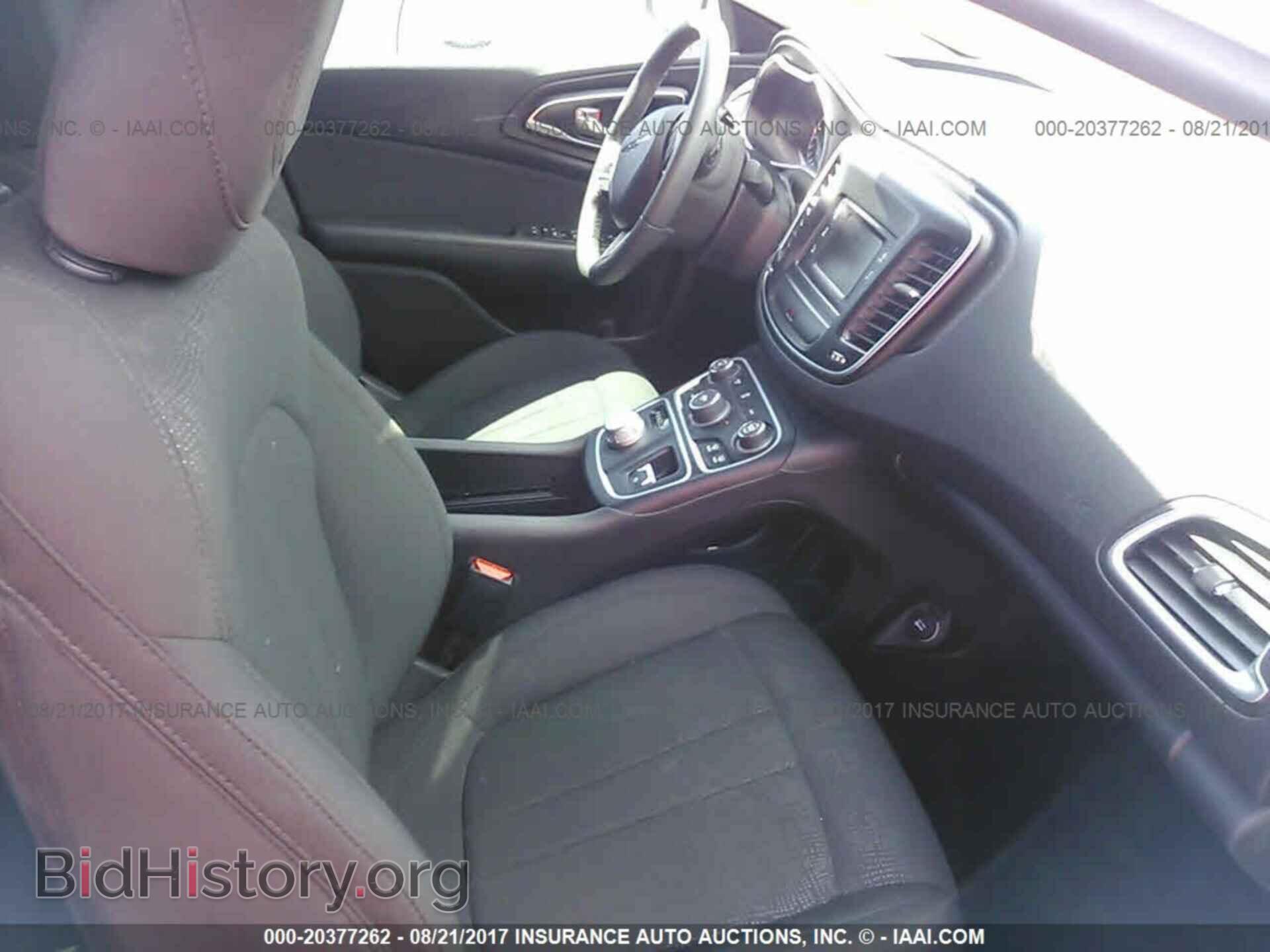 2016 Chrysler 200 - VIN: 1C3CCCAB9GN169246 - Фото 5