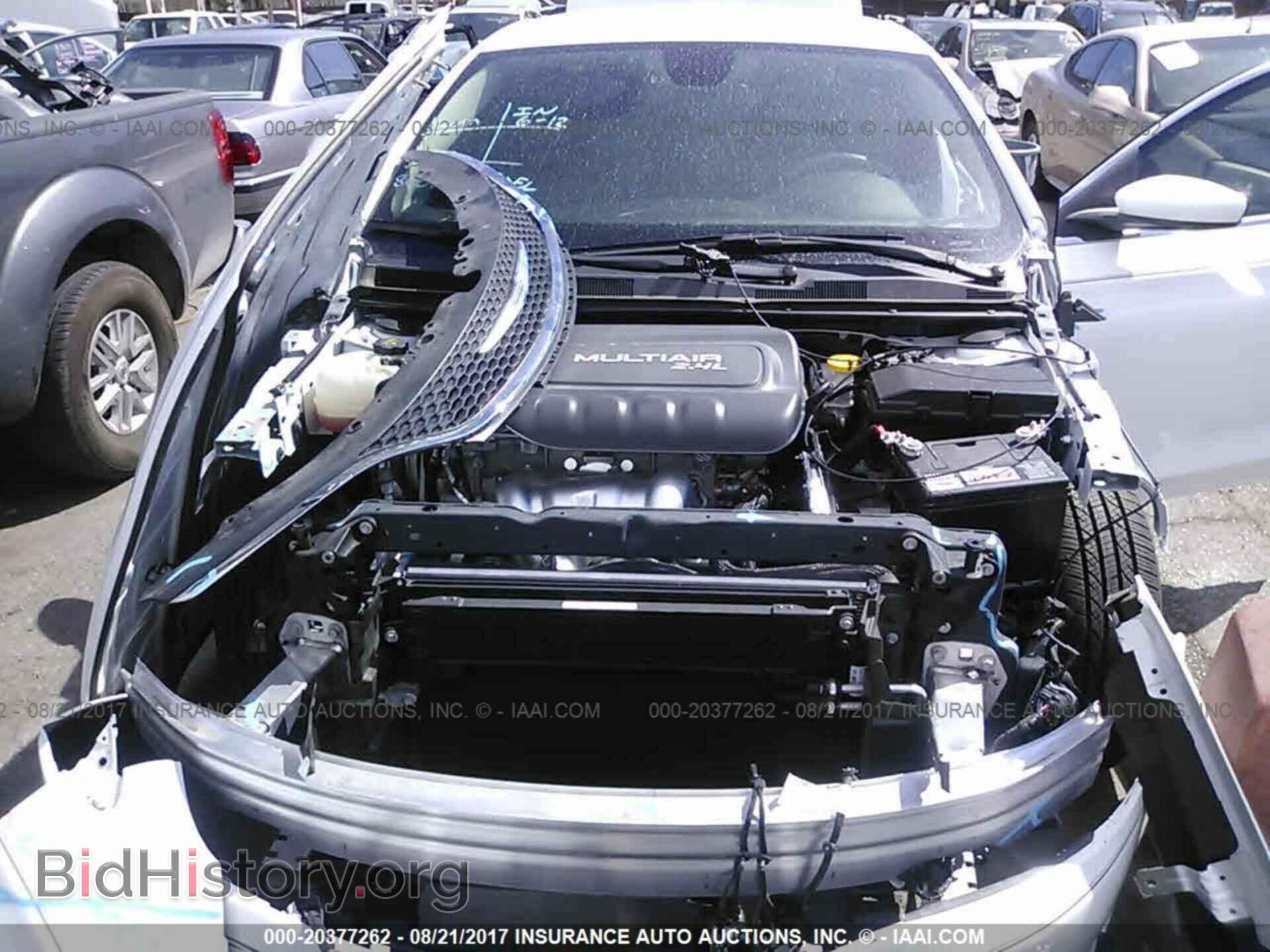 2016 Chrysler 200 - VIN: 1C3CCCAB9GN169246 - Фото 10