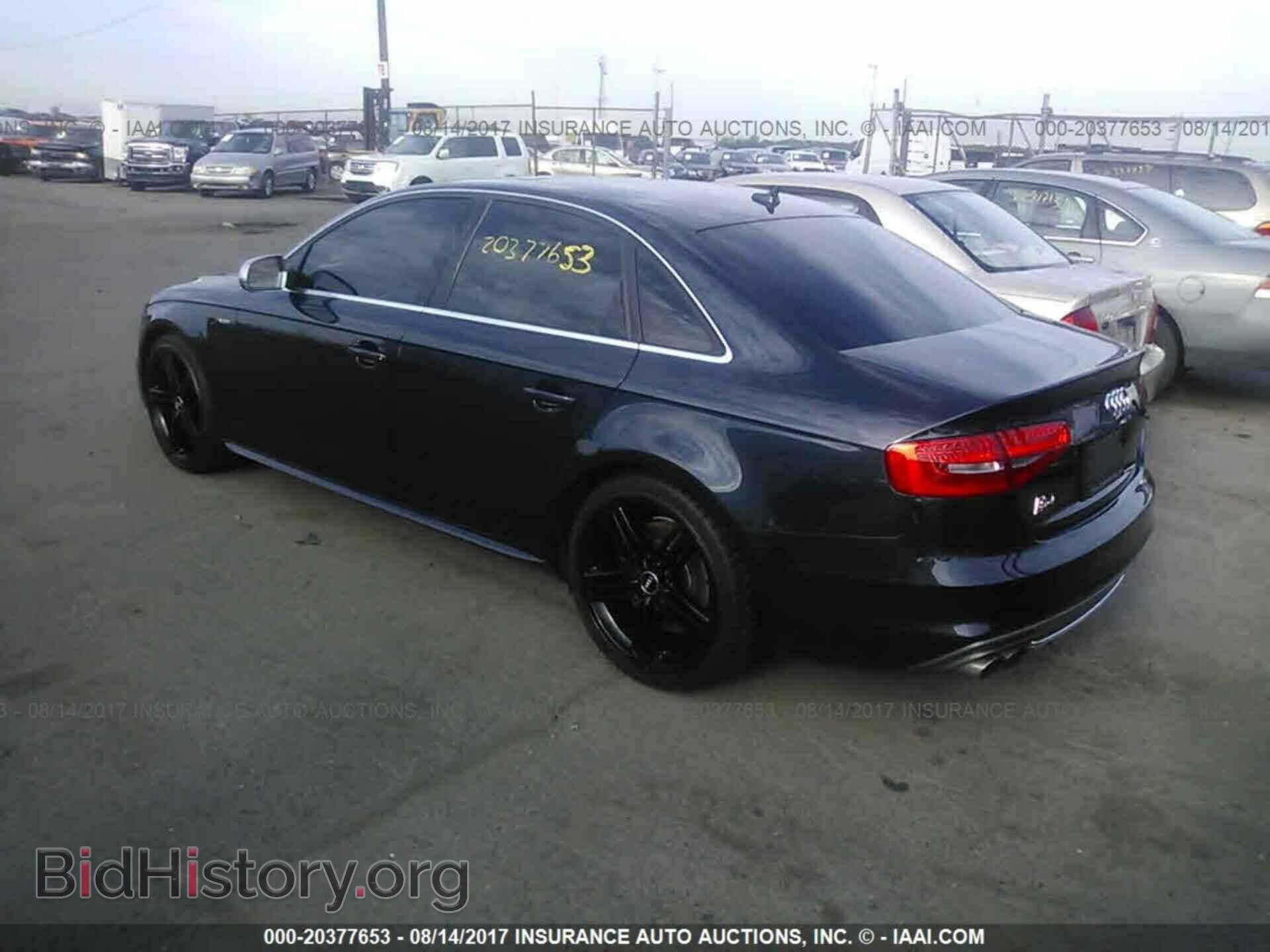 2014 Audi S4 - VIN: WAUDGAFL1EA117010 - Фото 3