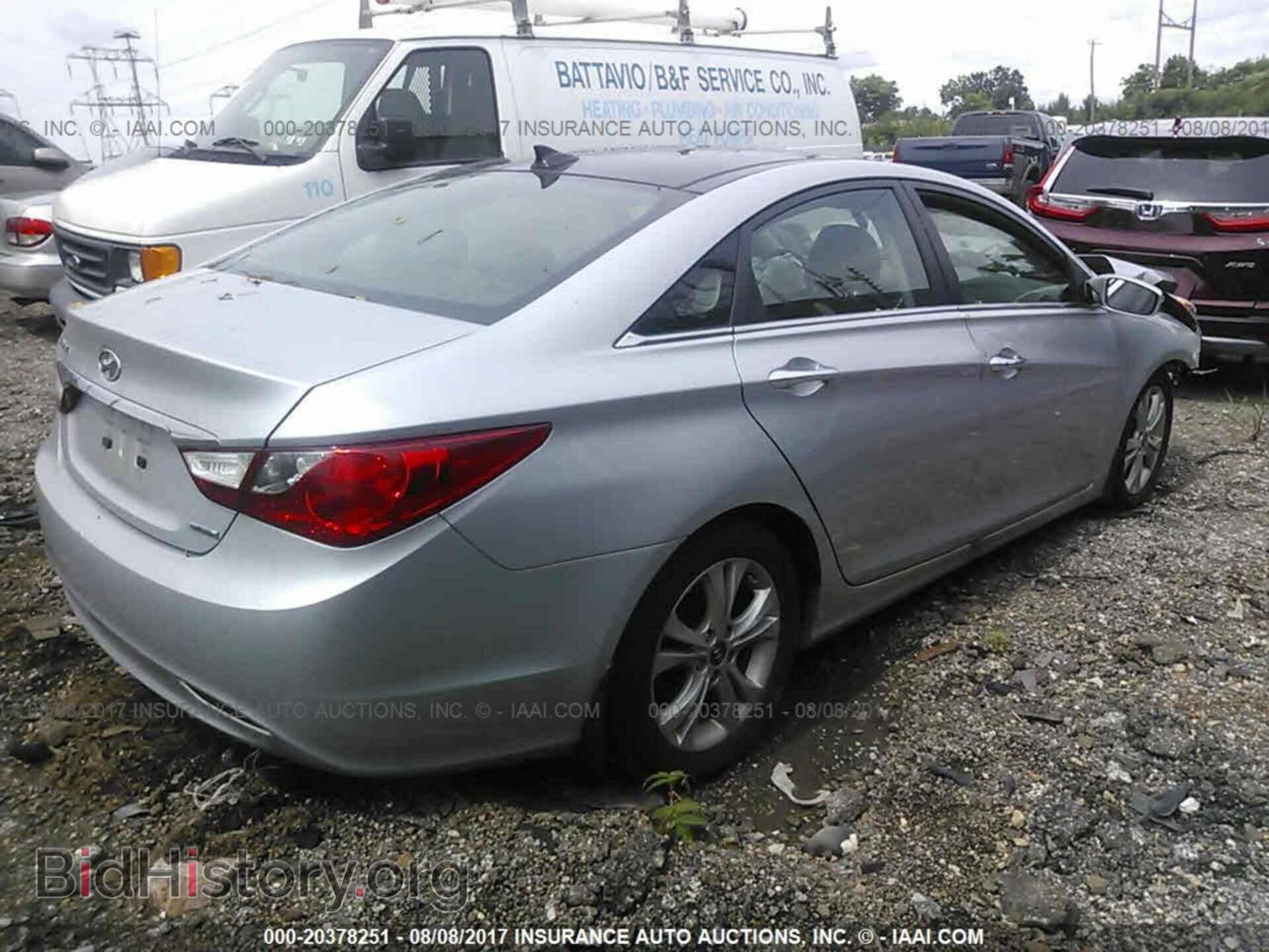 2012 Hyundai Sonata - VIN: 5NPEC4AC5CH393806 - Photo 4