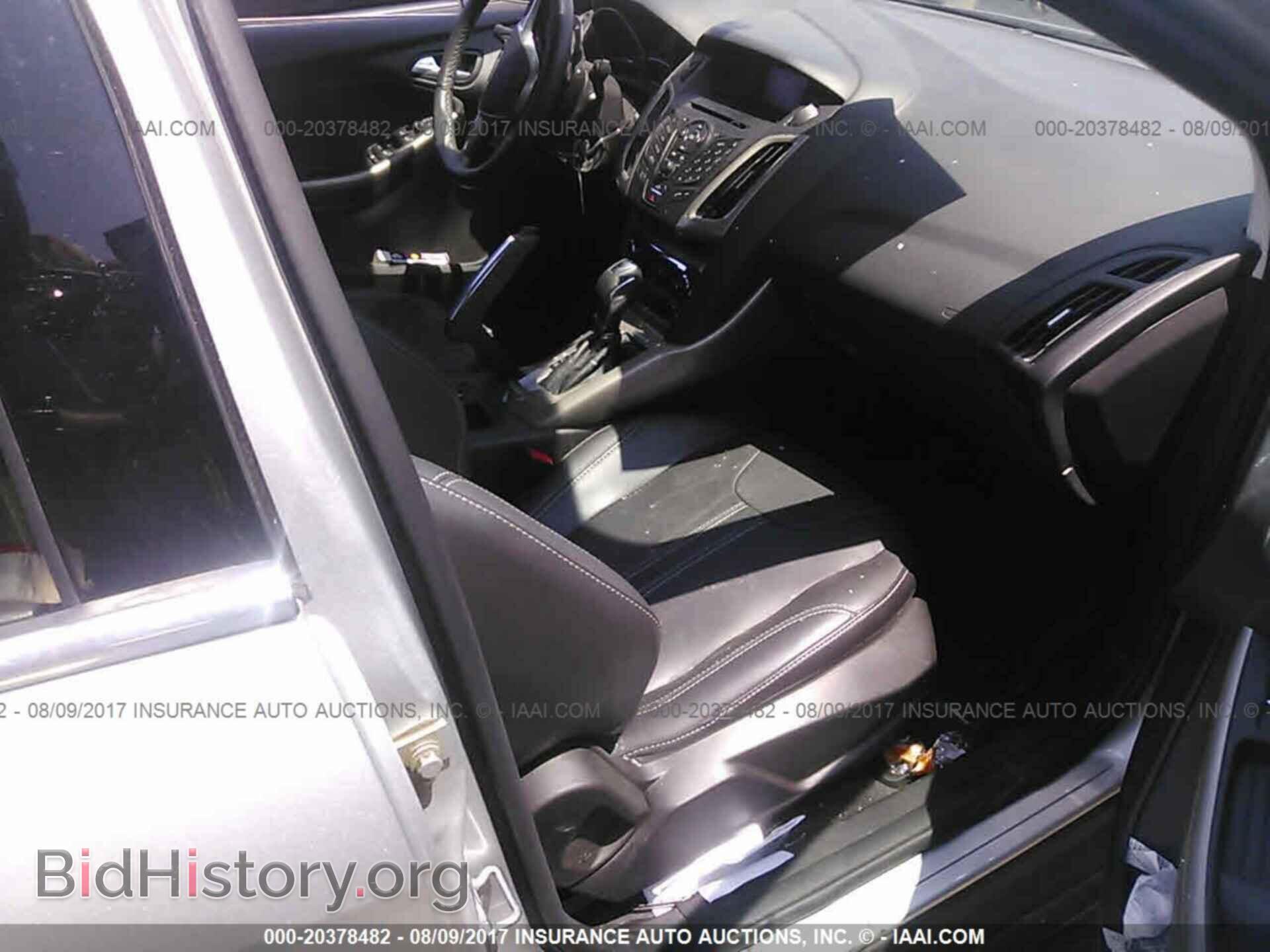 2012 Ford Focus - VIN: 1FAHP3H29CL447604 - Photo 5