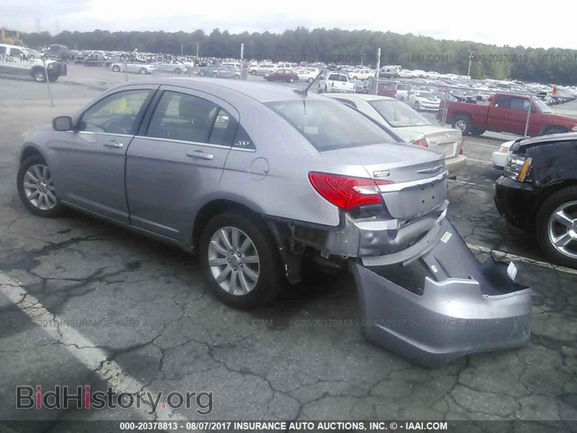 2013 Chrysler 200 - VIN: 1C3CCBBB0DN578983 - Фото 3