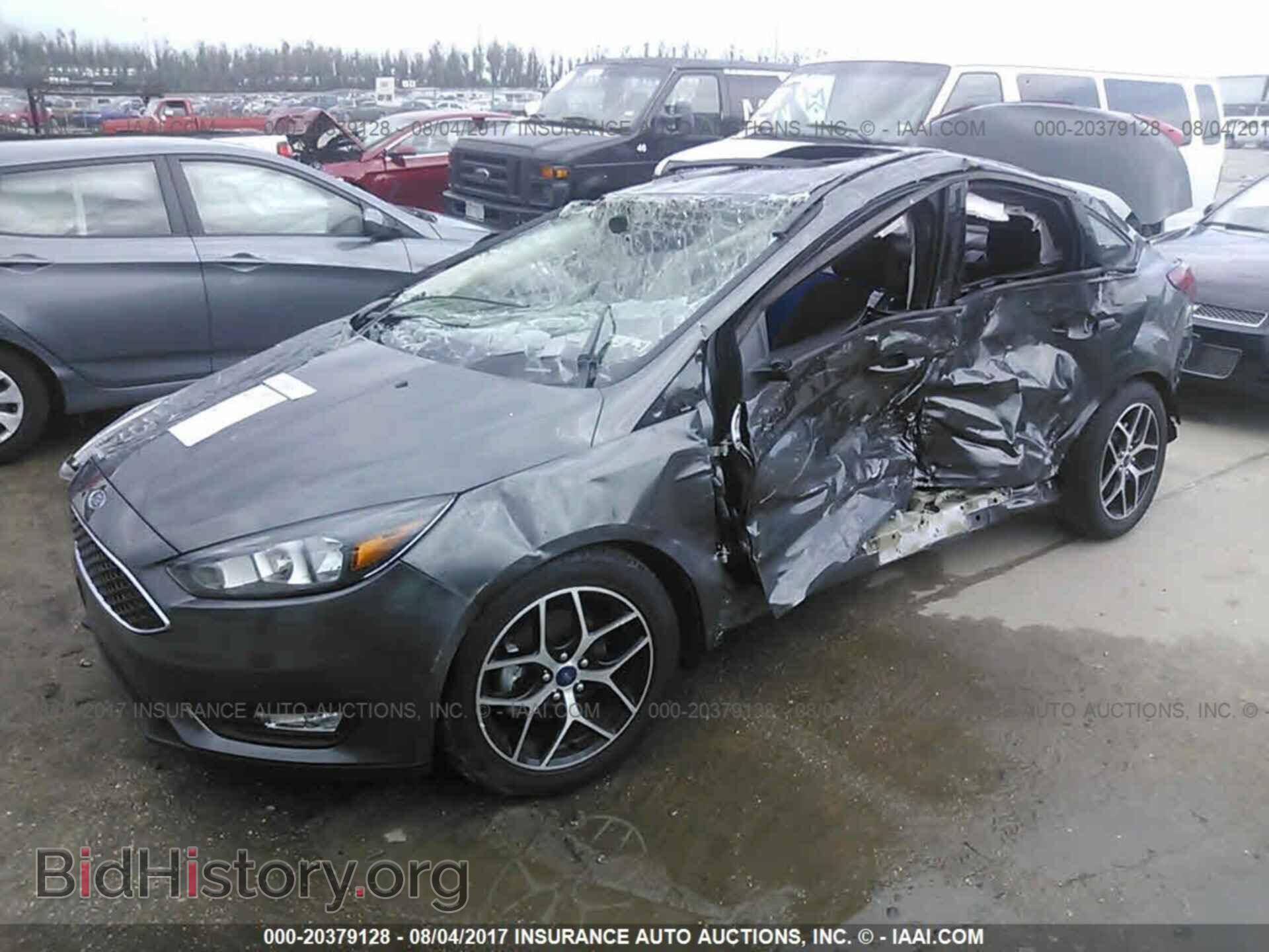 2017 Ford Focus - VIN: 1FADP3H27HL279967 - Photo 2