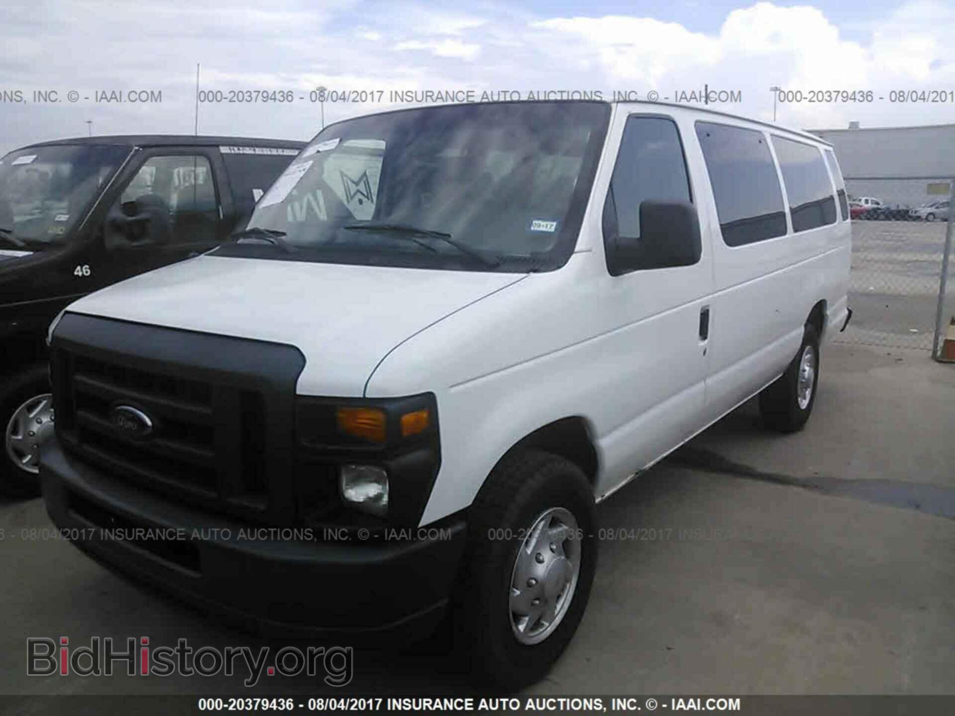 2013 Ford Econoline - VIN: 1FBSS3BL8DDA00746 - Фото 2