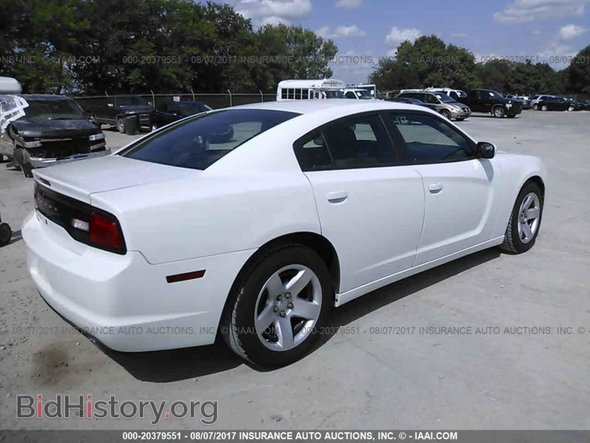 2012 Dodge Charger - VIN: 2C3CDXAT7CH305471 - Photo 4