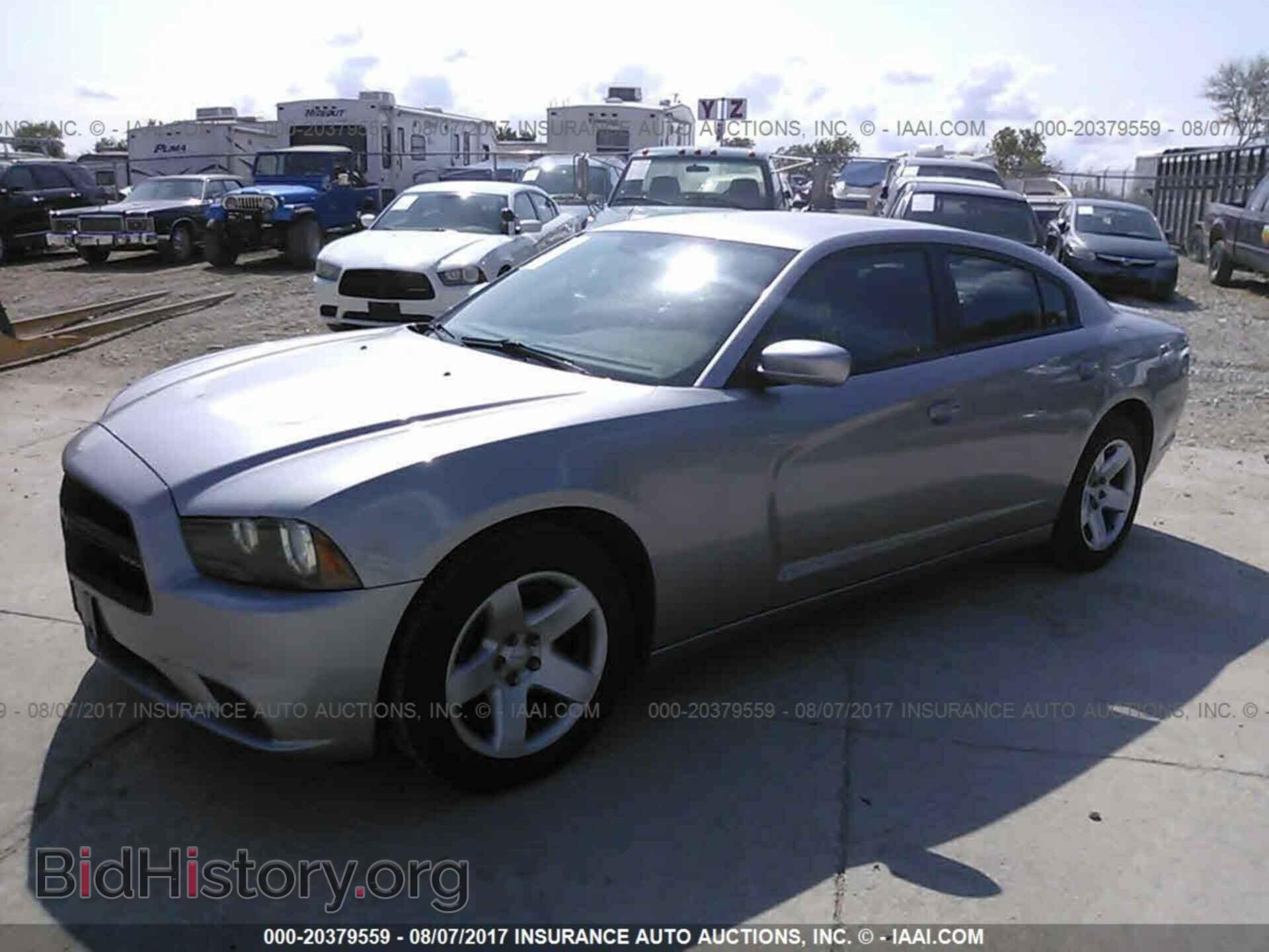 2013 Dodge Charger - VIN: 2C3CDXAT6DH721495 - Фото 2