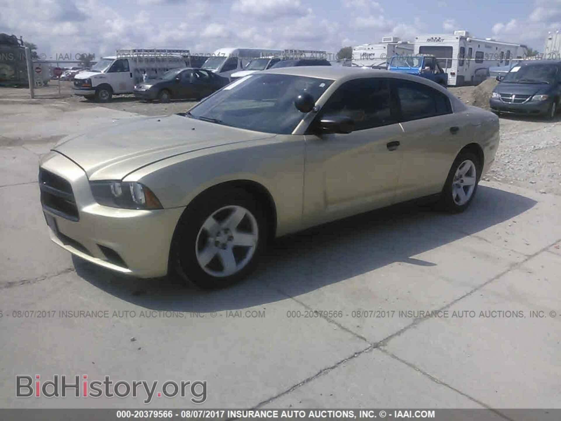 2013 Dodge Charger - VIN: 2C3CDXAT2DH717203 - Photo 2