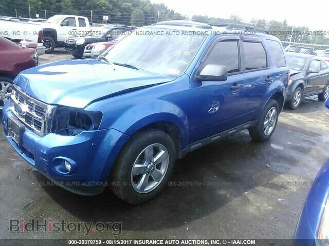 2011 Ford Escape - VIN: 1FMCU9DG4BKB52024 - Photo 2