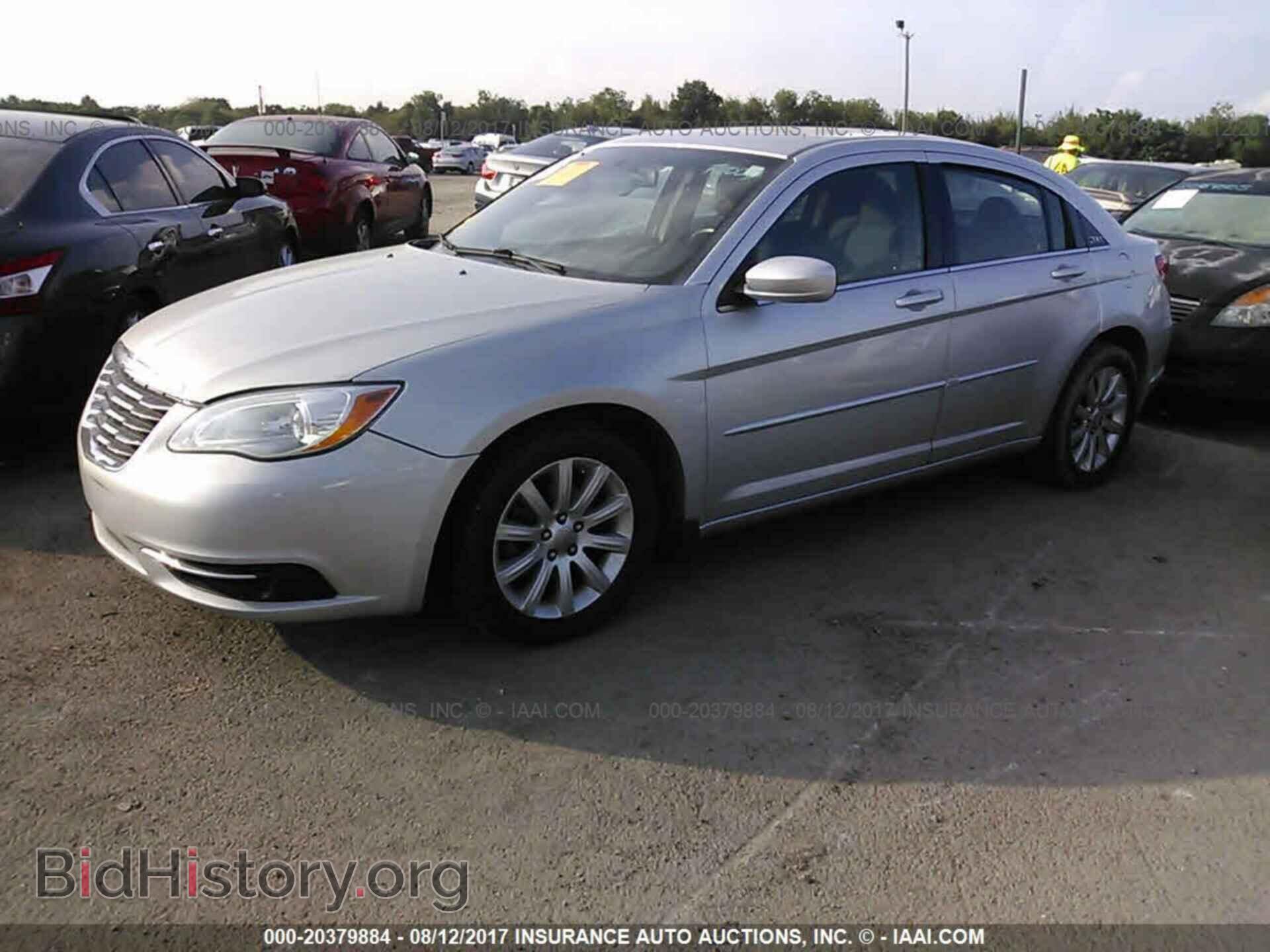 2012 Chrysler 200 - VIN: 1C3CCBBB0CN204968 - Photo 2