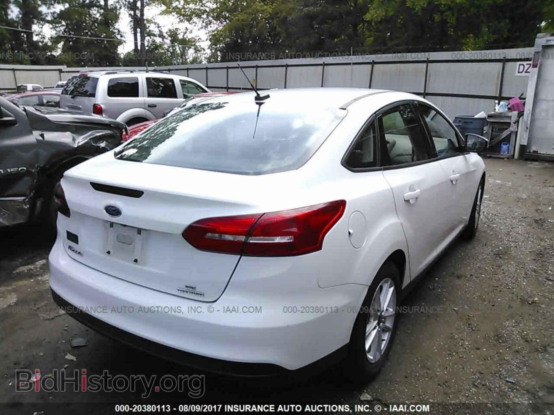 2015 Ford Focus - VIN: 1FADP3F27FL313647 - Фото 4