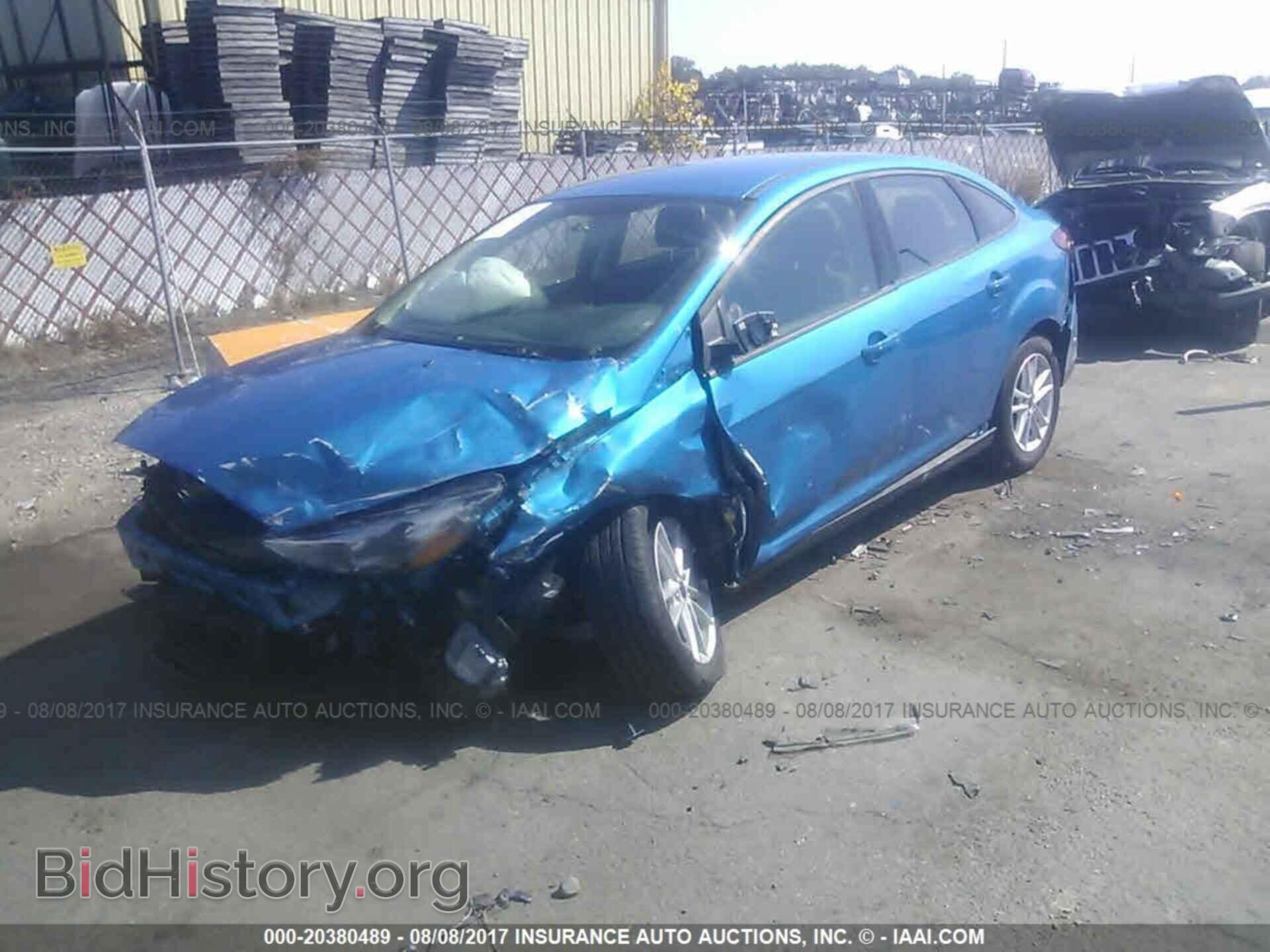 2017 Ford Focus - VIN: 1FADP3F24HL229286 - Photo 2