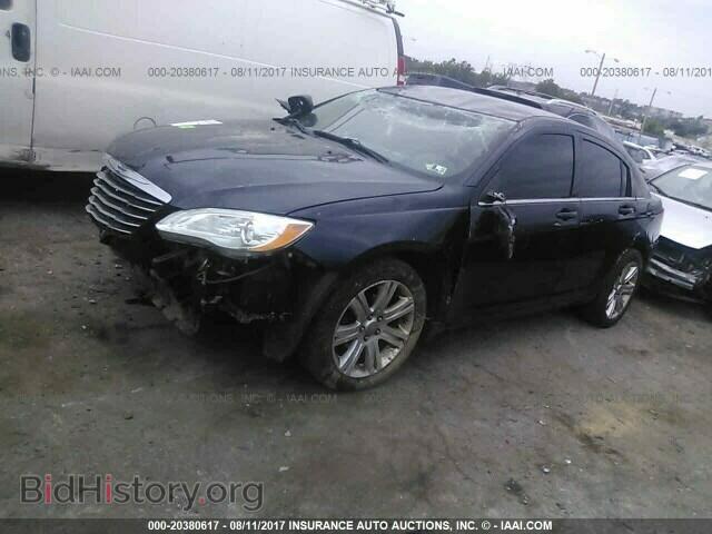 2011 Chrysler 200 - VIN: 1C3BC1FB9BN592958 - Photo 2