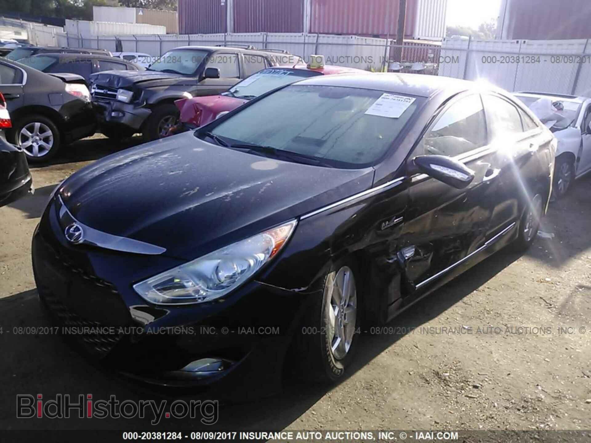 2012 Hyundai Sonata - VIN: KMHEC4A49CA033949 - Фото 2