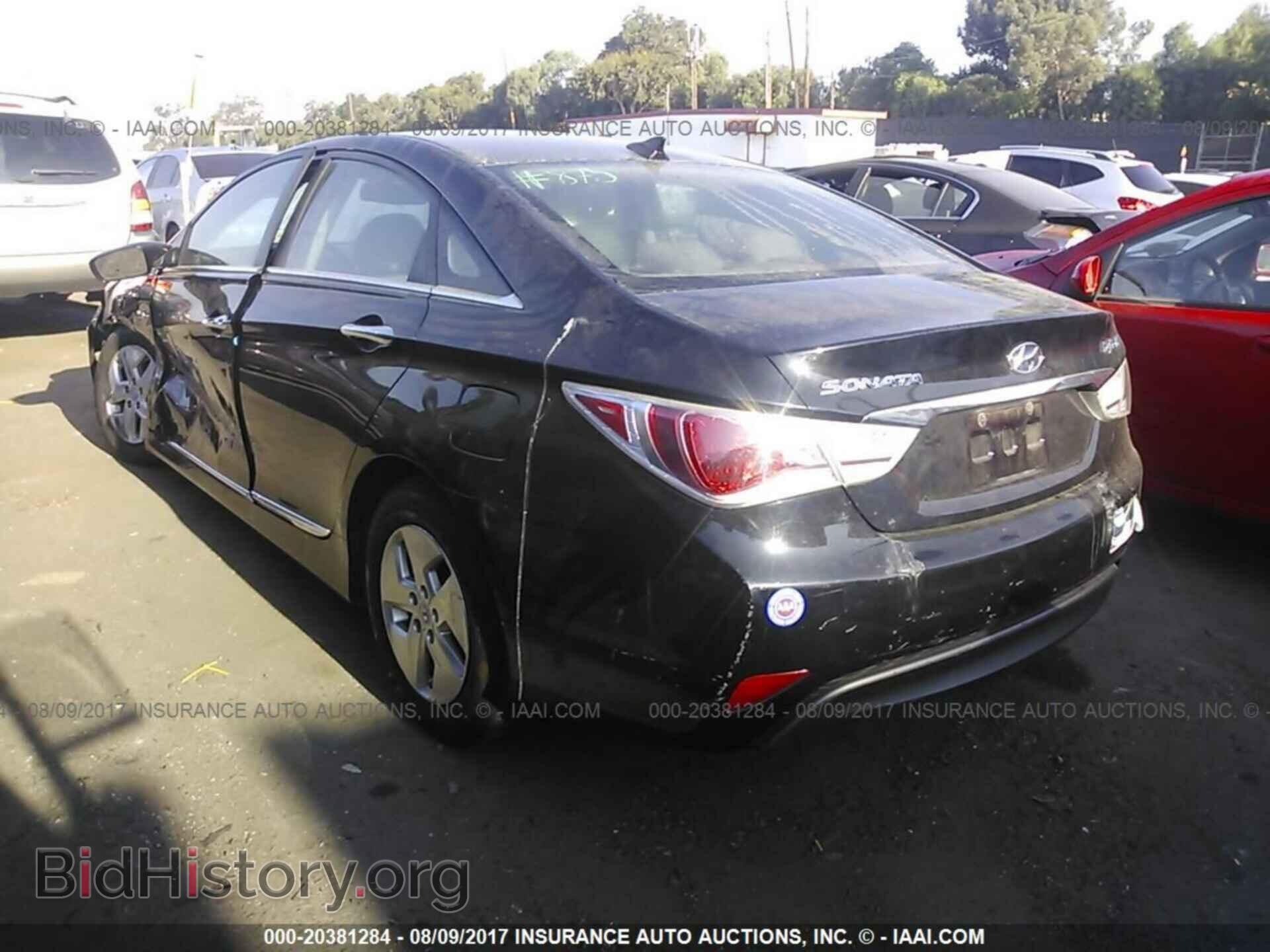 2012 Hyundai Sonata - VIN: KMHEC4A49CA033949 - Фото 3