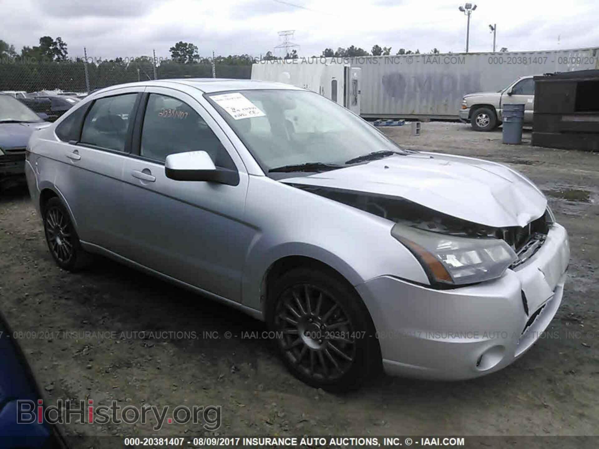 Photo 1FAHP3GN0BW135390 - Ford Focus 2011