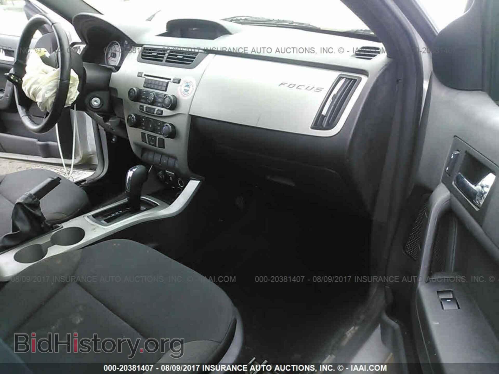 2011 Ford Focus - VIN: 1FAHP3GN0BW135390 - Фото 5