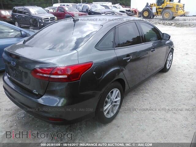 2017 Ford Focus - VIN: 1FADP3FE9HL242111 - Фото 4