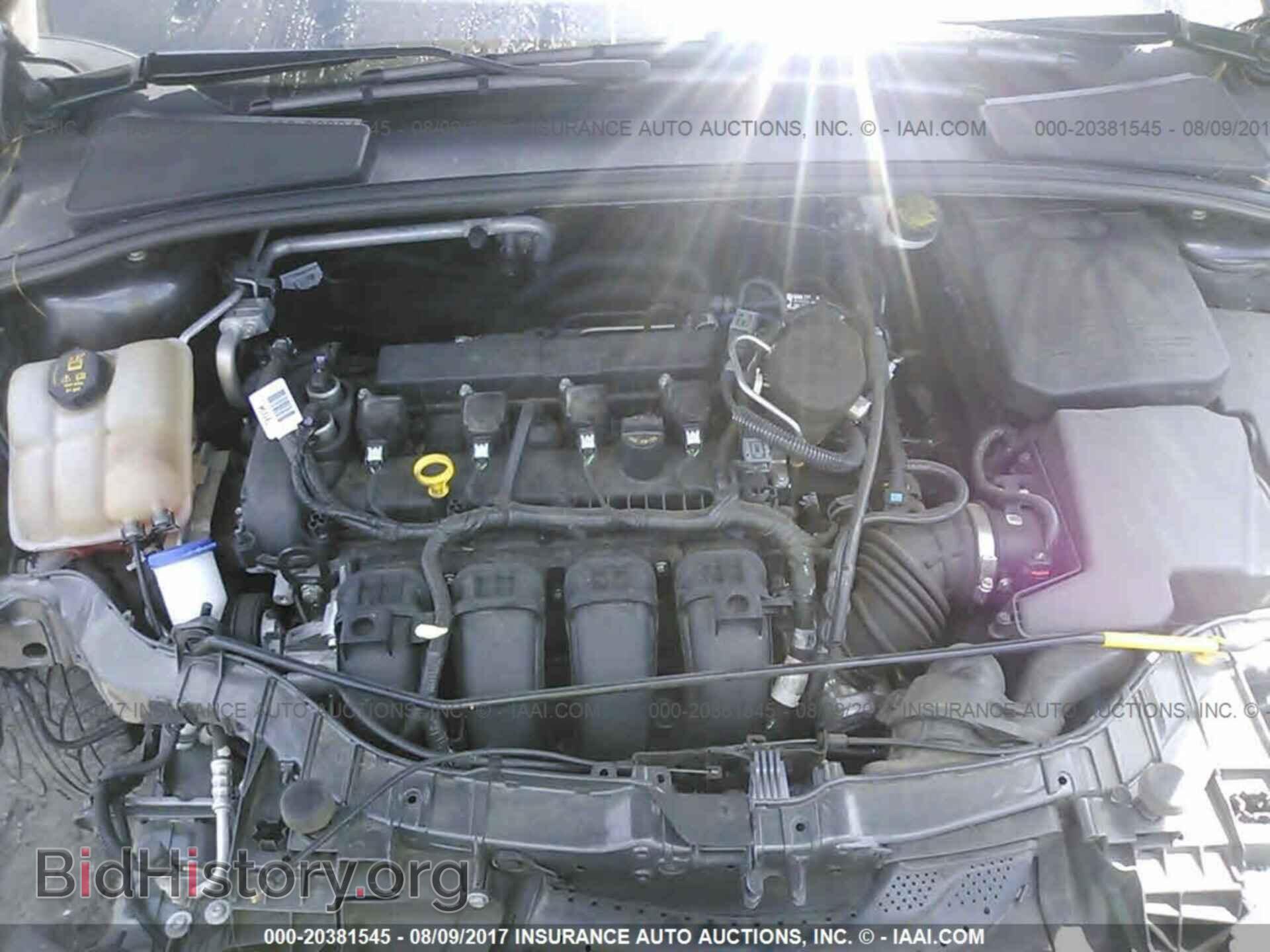 2016 Ford Focus - VIN: 1FADP3K2XGL250390 - Photo 6