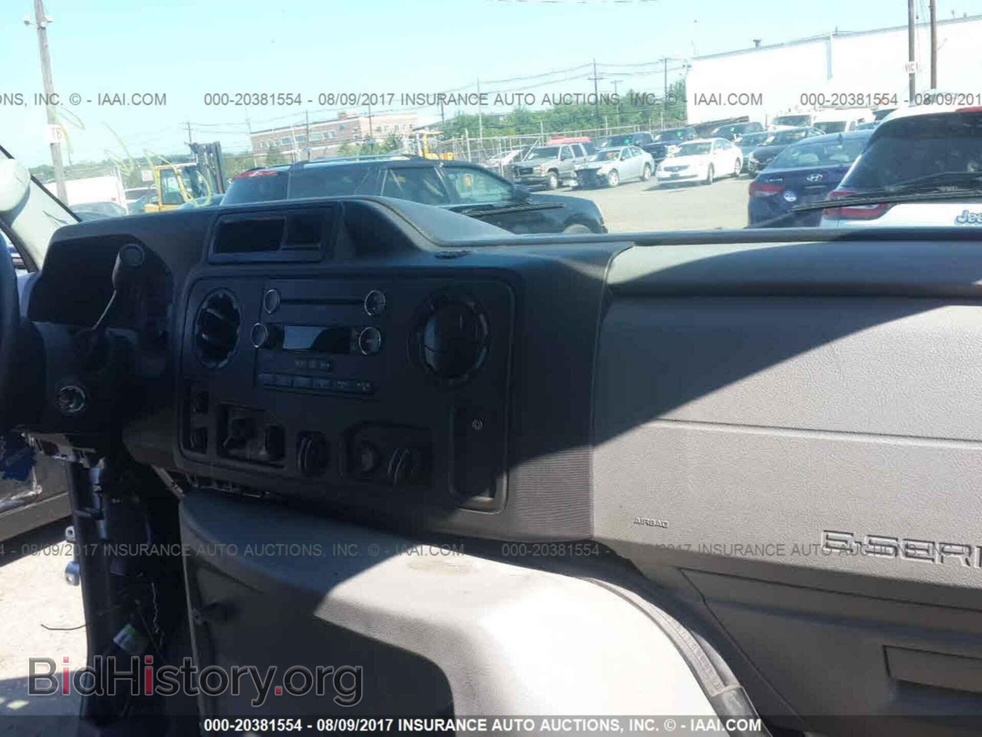 2014 Ford Econoline - VIN: 1FBSS3BL3EDA96769 - Фото 5