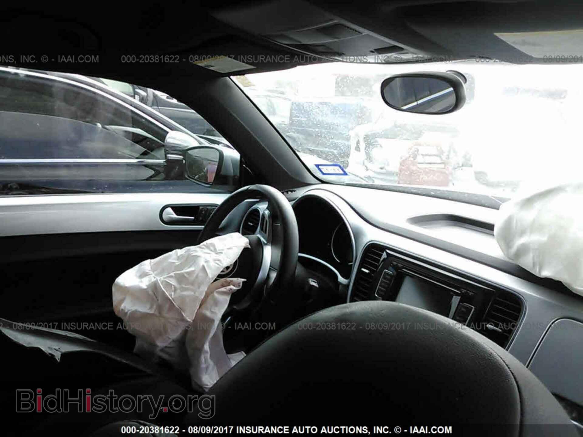 2012 Volkswagen Beetle - VIN: 3VWJP7ATXCM603604 - Фото 5