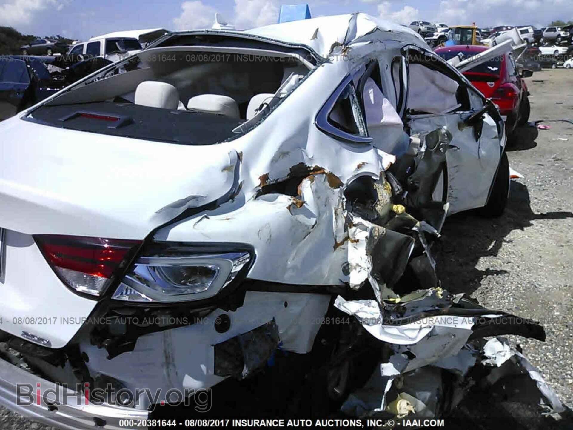 2015 Chrysler 200 - VIN: 1C3CCCAB4FN652514 - Photo 6