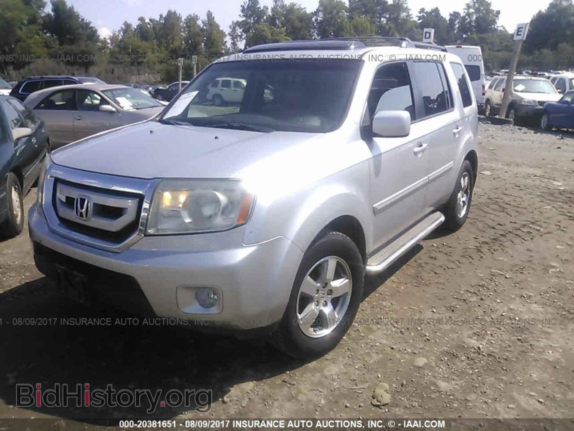2011 Honda Pilot - VIN: 5FNYF3H56BB006988 - Фото 2