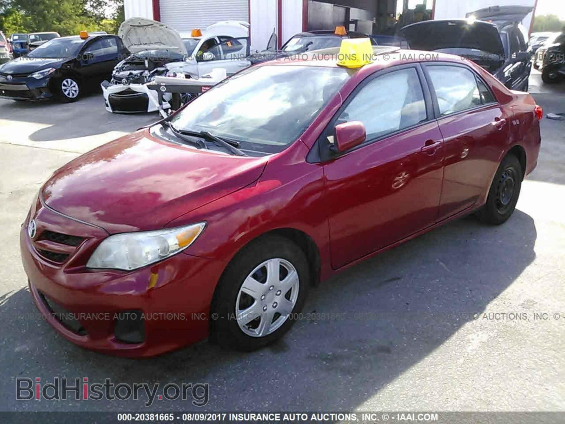 2011 Toyota Corolla - VIN: 2T1BU4EE8BC729574 - Фото 2