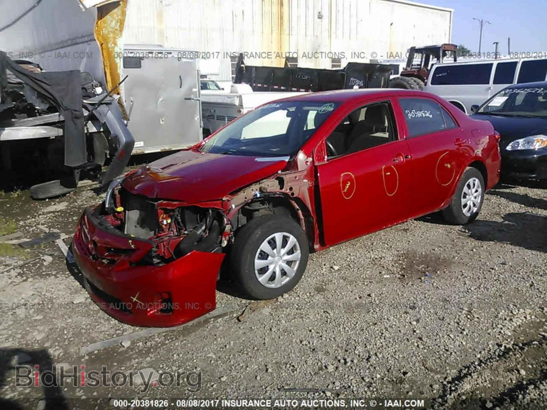 2013 Toyota Corolla - VIN: 2T1BU4EE2DC072788 - Фото 2