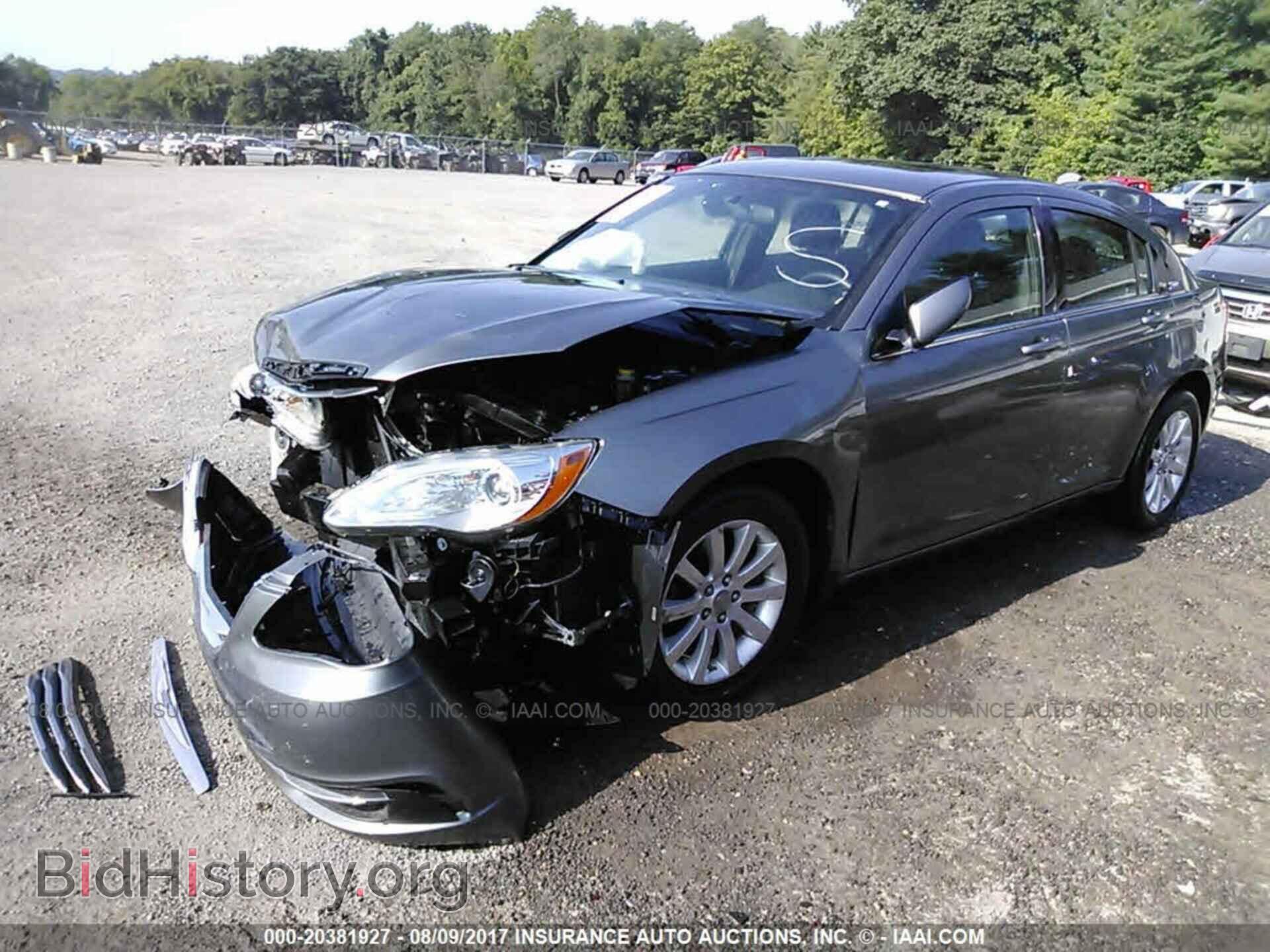 2012 Chrysler 200 - VIN: 1C3CCBBB9CN283735 - Photo 2