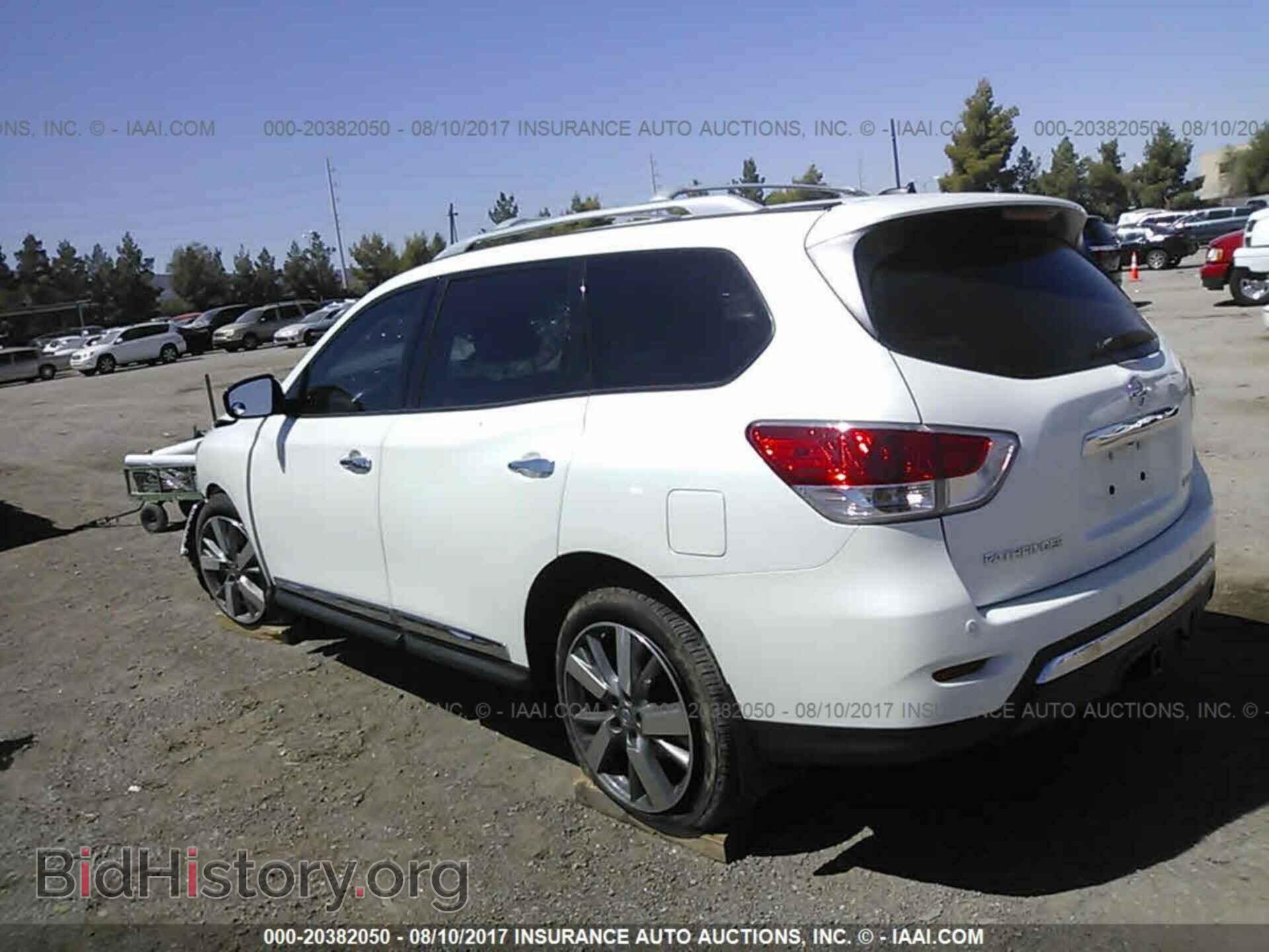 2015 Nissan Pathfinder - VIN: 5N1AR2MN6FC673289 - Фото 3