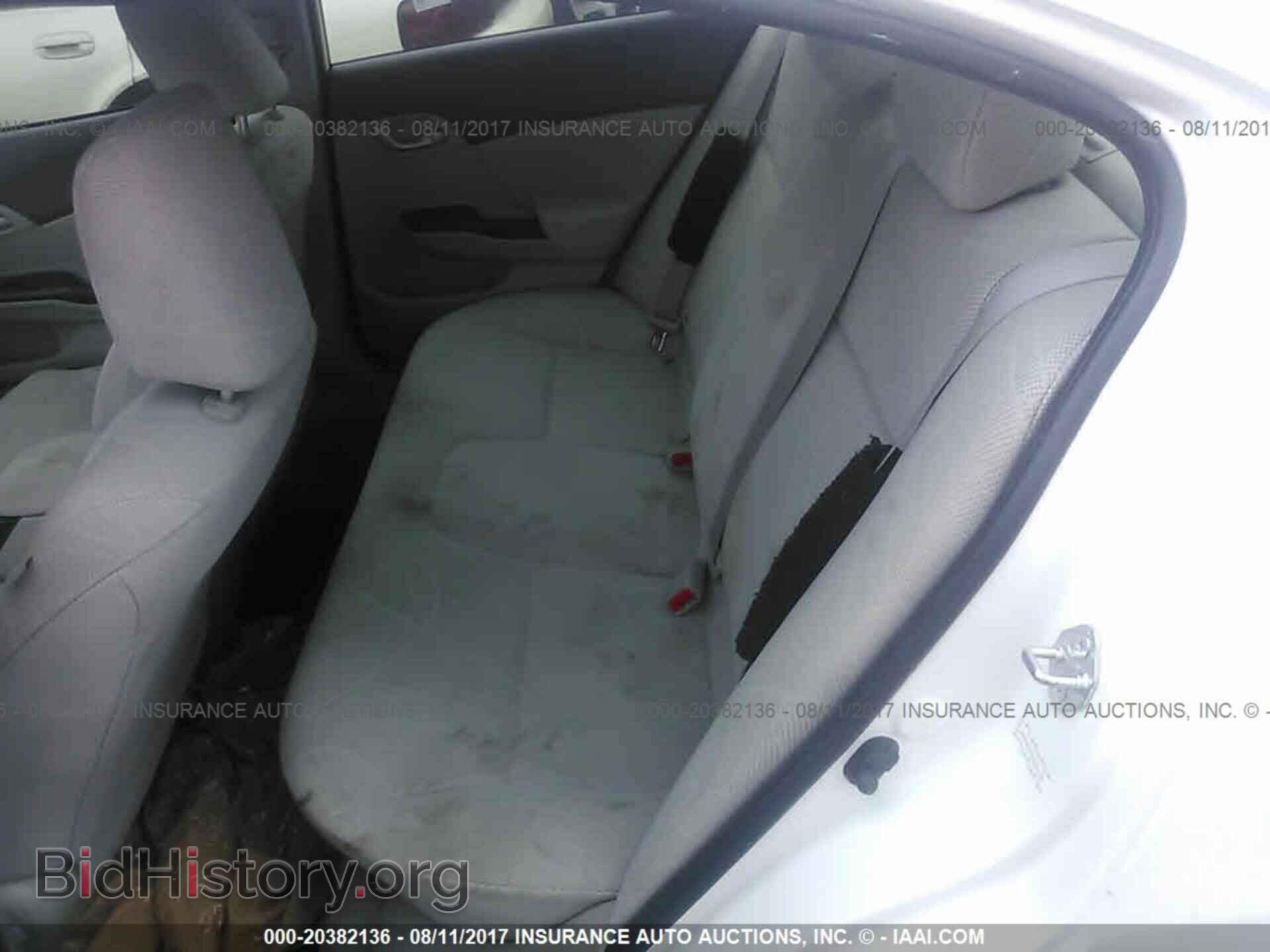 2012 Honda Civic - VIN: JHMFB2F5XCS000128 - Photo 8