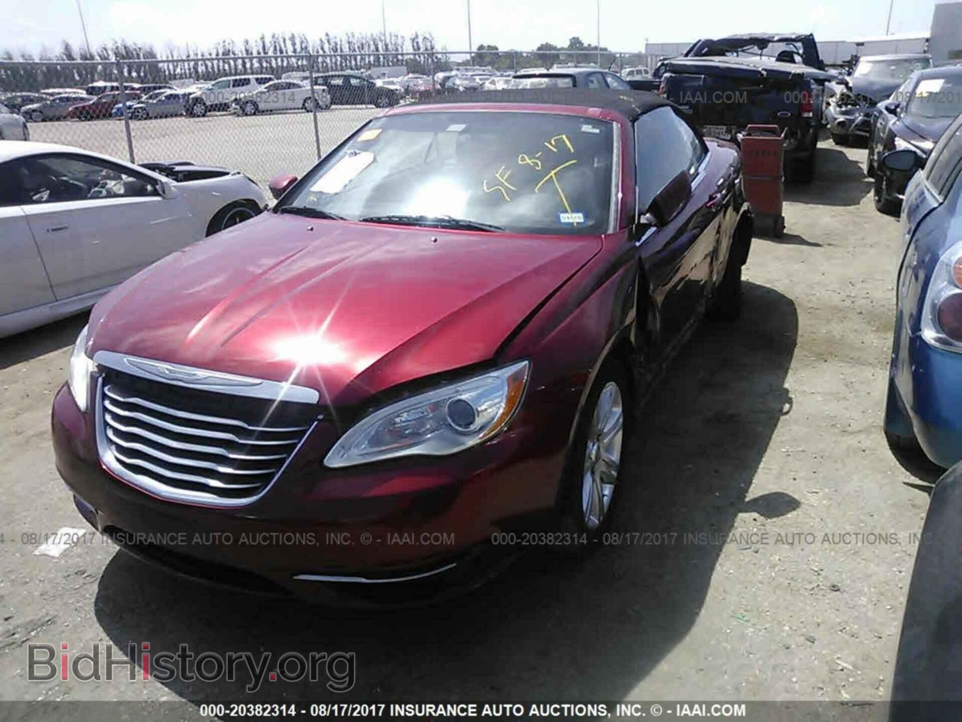 2012 Chrysler 200 - VIN: 1C3BCBEB5CN143513 - Фото 2