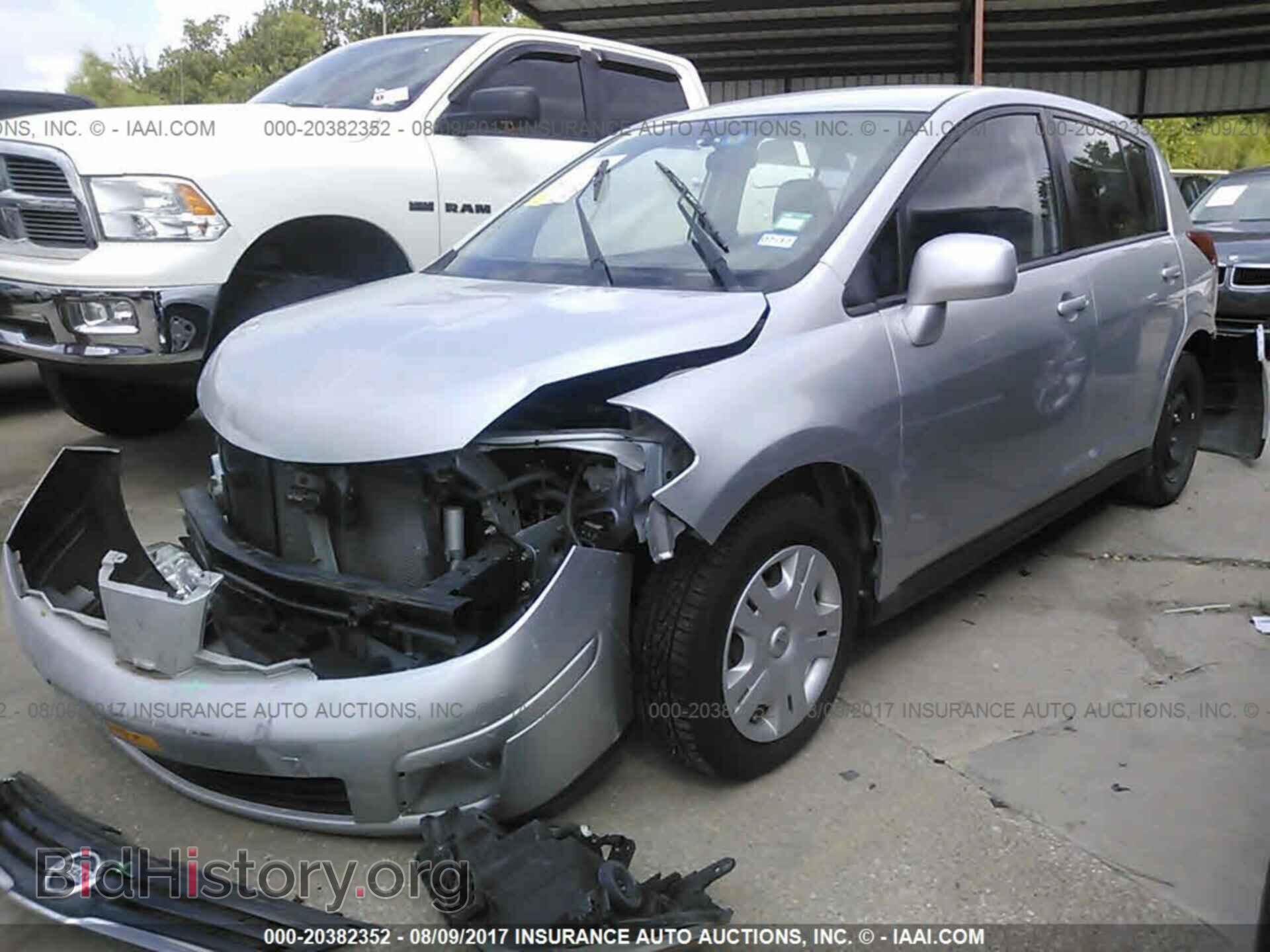 2011 Nissan Versa - VIN: 3N1BC1CP2BL414565 - Photo 2