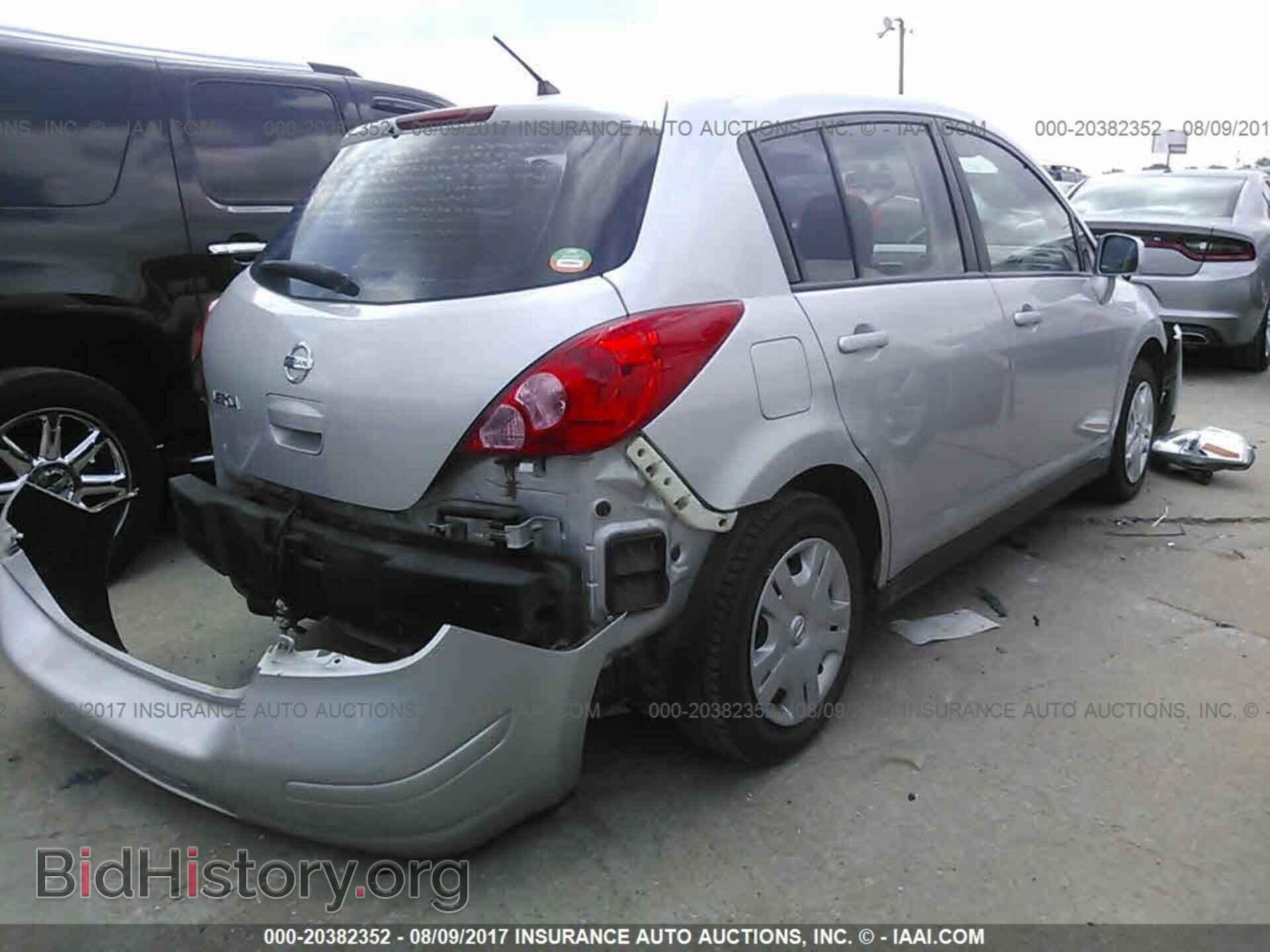 2011 Nissan Versa - VIN: 3N1BC1CP2BL414565 - Photo 4