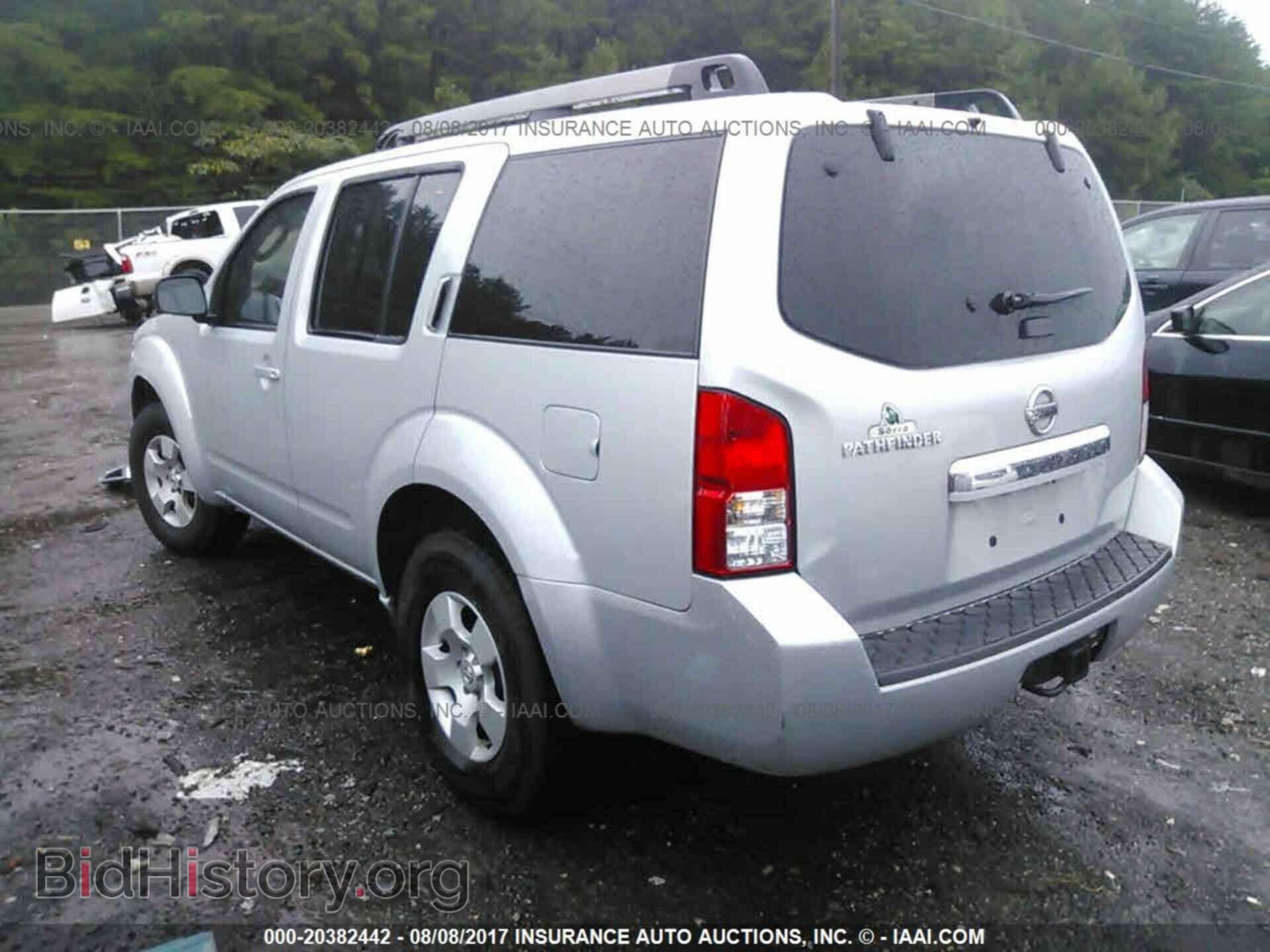 2011 Nissan Pathfinder - VIN: 5N1AR1NN6BC628582 - Фото 3