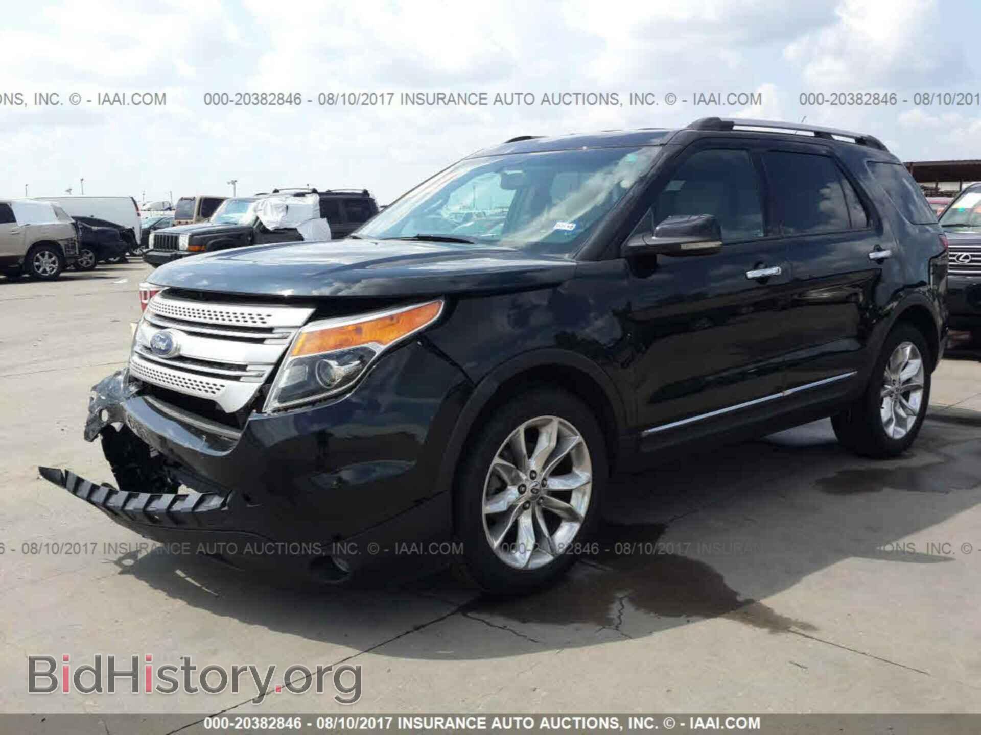 2011 Ford Explorer - VIN: 1FMHK7D85BGA24869 - Фото 2
