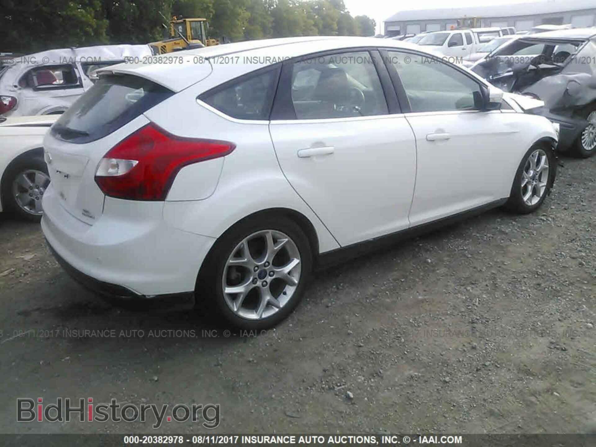 2012 Ford Focus - VIN: 1FAHP3M22CL366269 - Photo 4