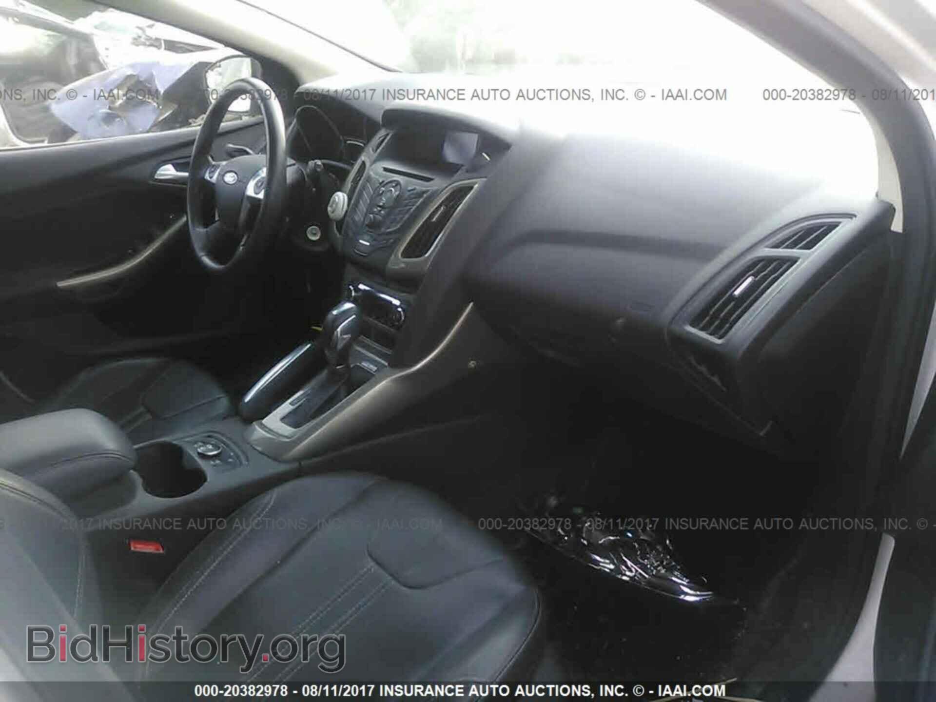 2012 Ford Focus - VIN: 1FAHP3M22CL366269 - Photo 5